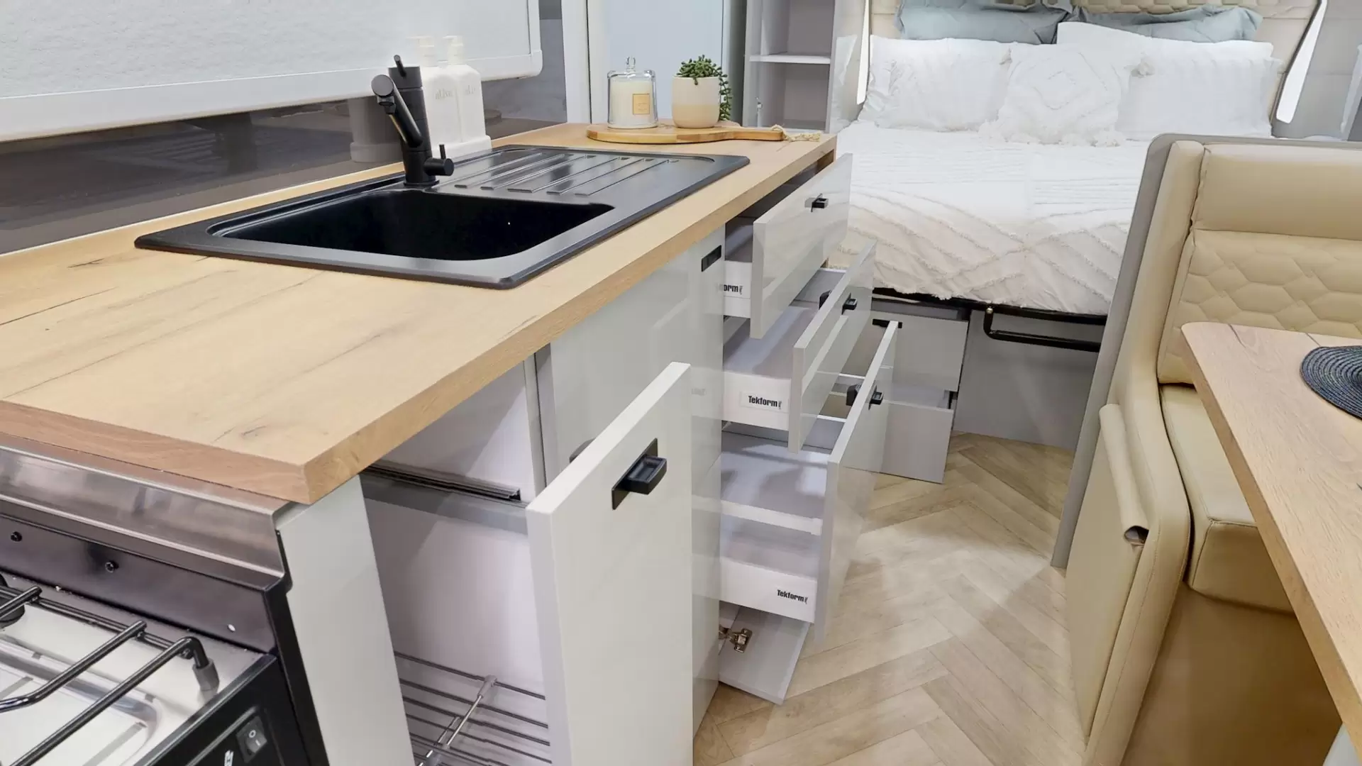 NEW 2026 VACATIONER CARAVANS ENDURA