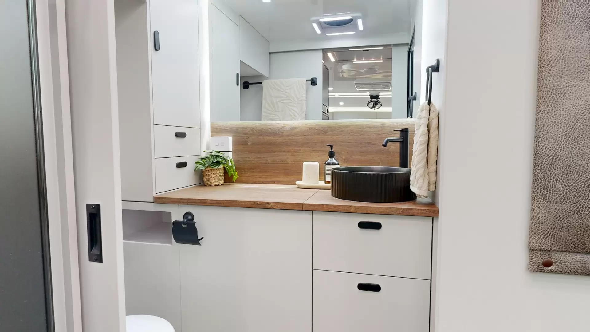 NEW 2026 VACATIONER CARAVANS ROUGH RIDER