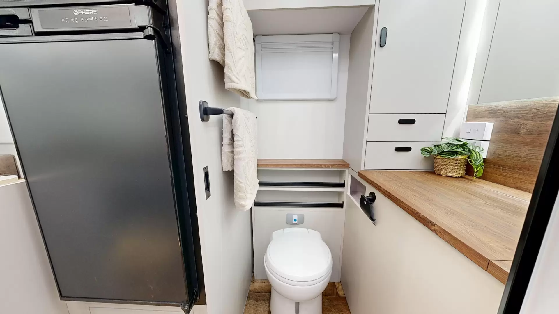 NEW 2026 VACATIONER CARAVANS ROUGH RIDER