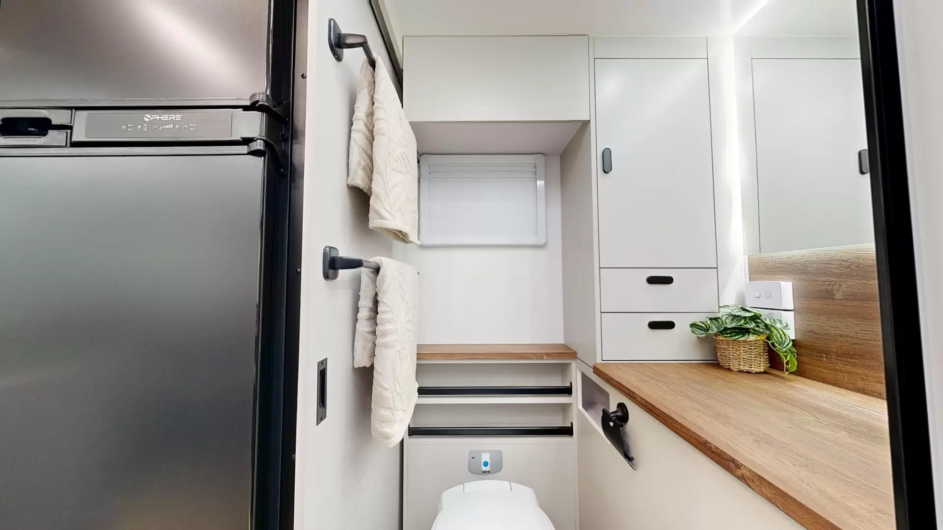 NEW 2026 VACATIONER CARAVANS ROUGH RIDER