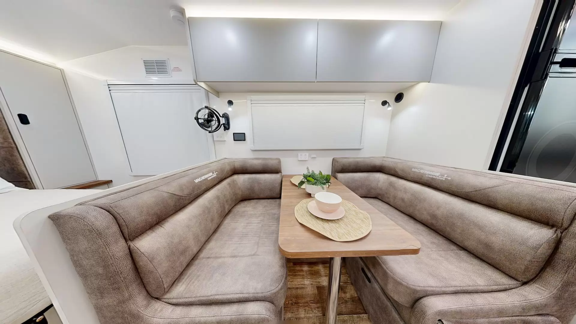 NEW 2026 VACATIONER CARAVANS ROUGH RIDER