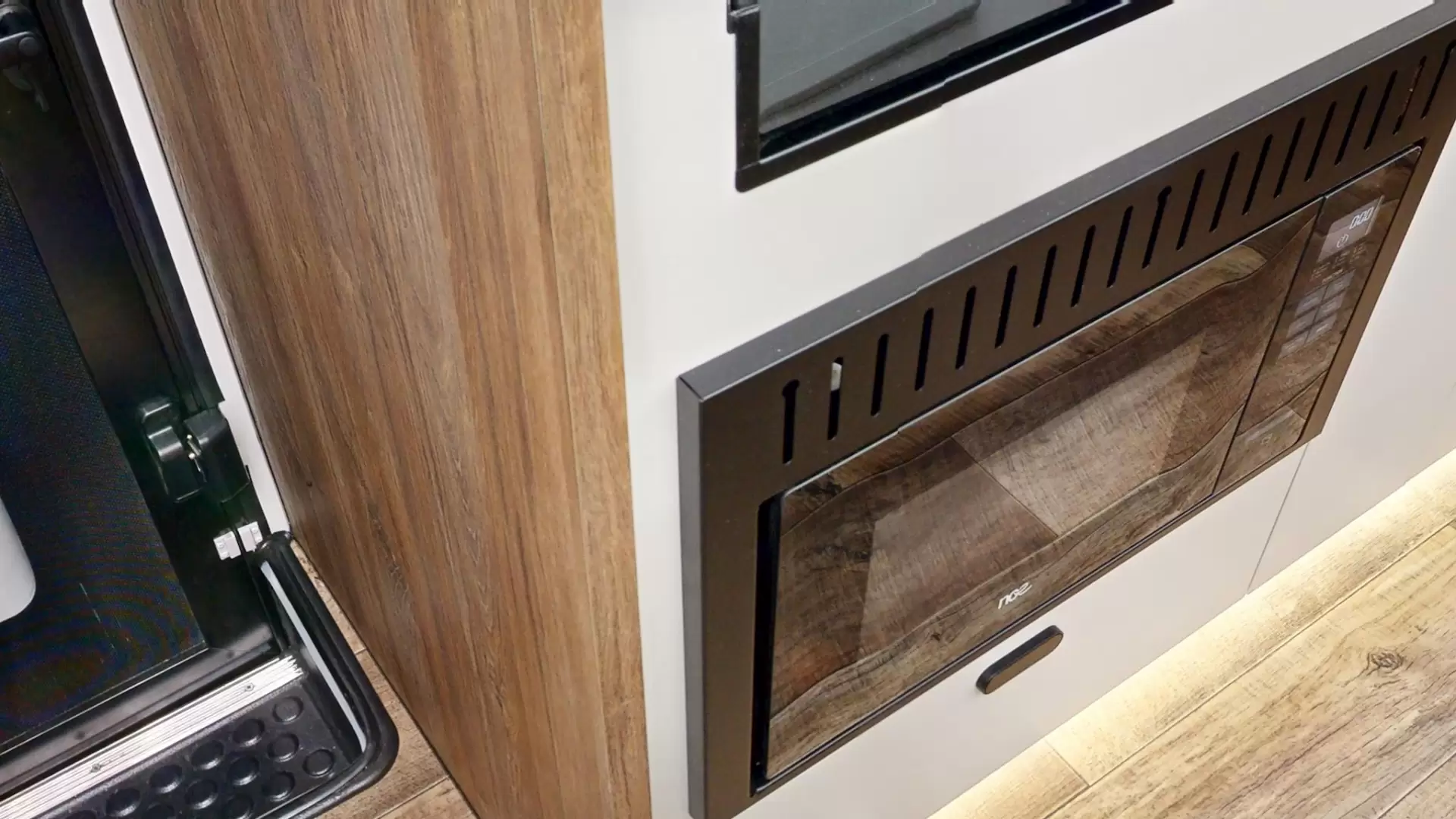 NEW 2026 VACATIONER CARAVANS ROUGH RIDER