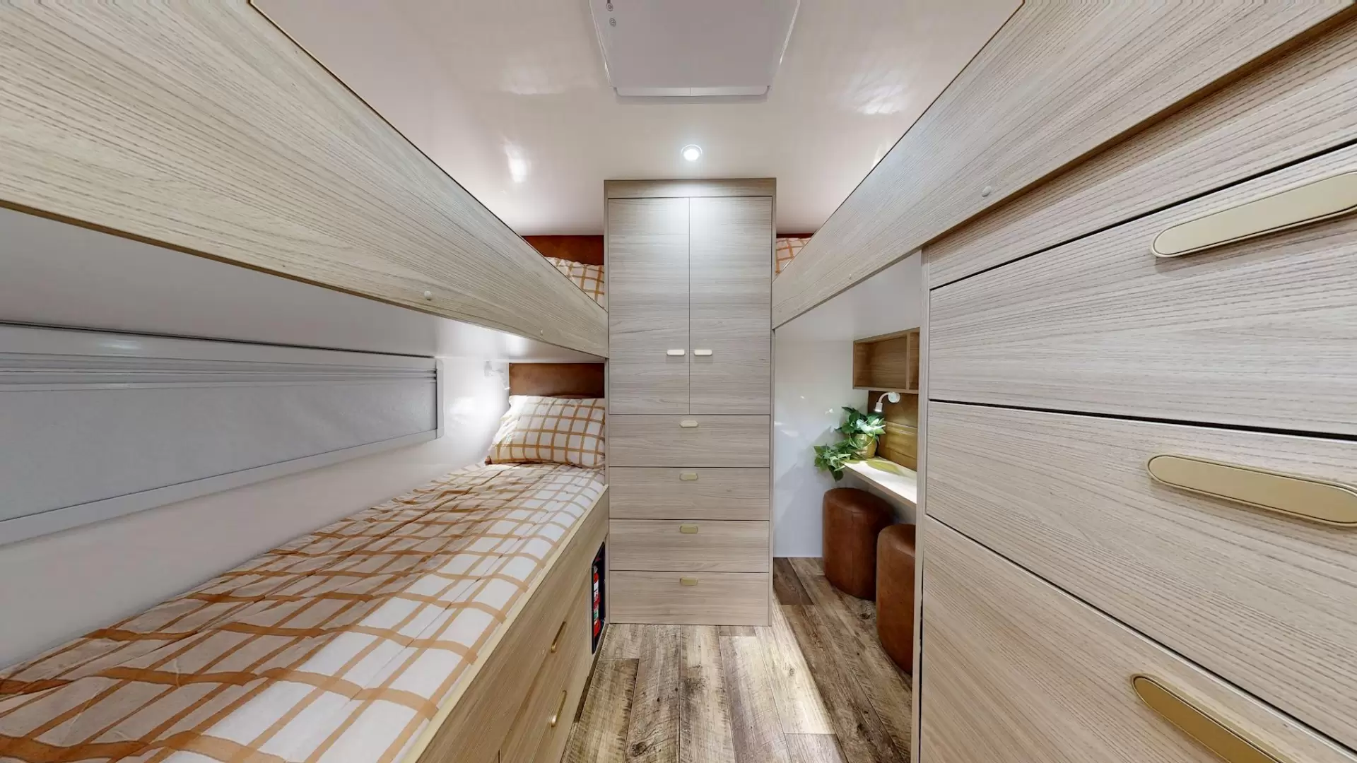 NEW 2026 VACATIONER CARAVANS ROUGH RIDER