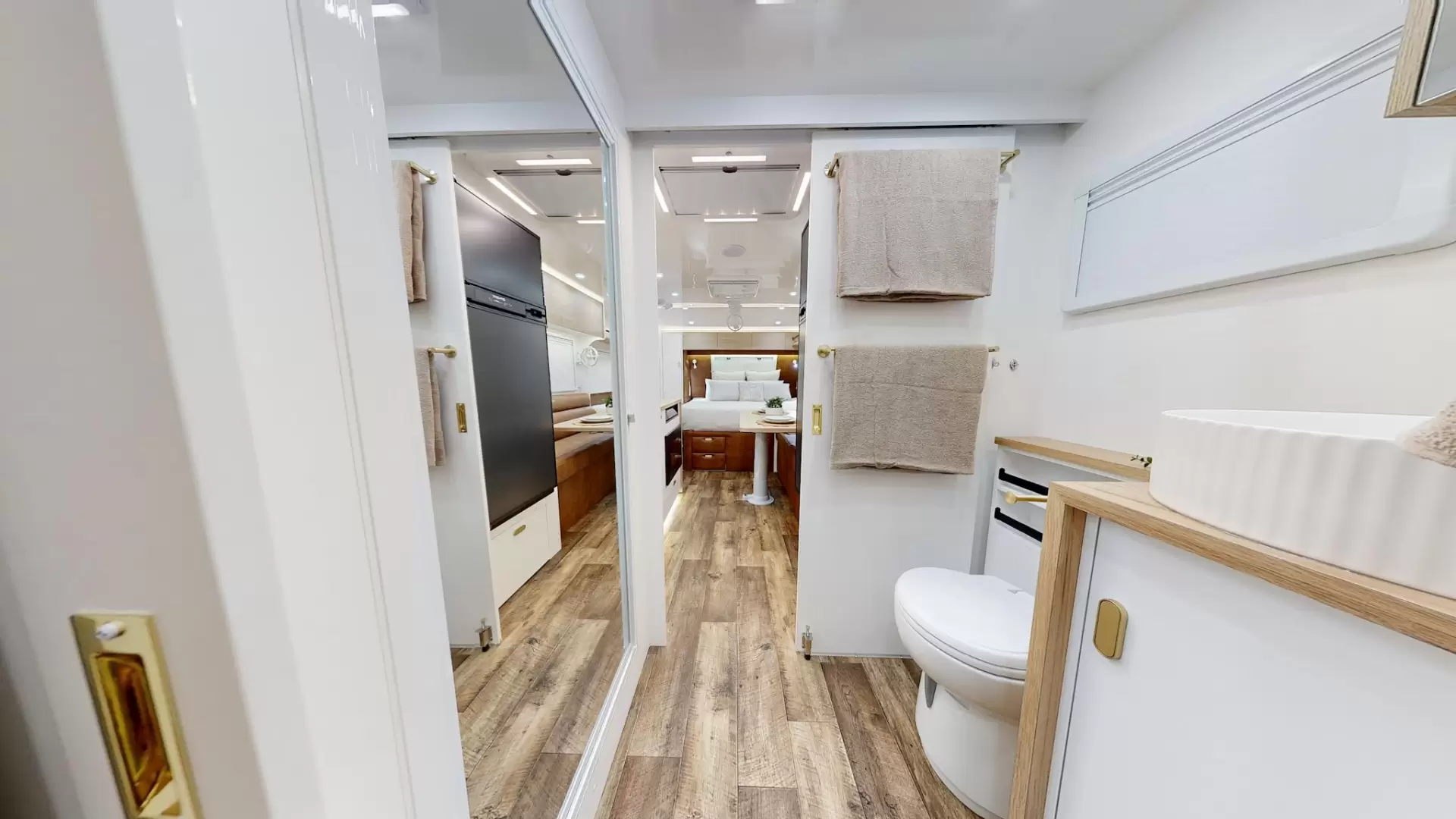 NEW 2026 VACATIONER CARAVANS ROUGH RIDER