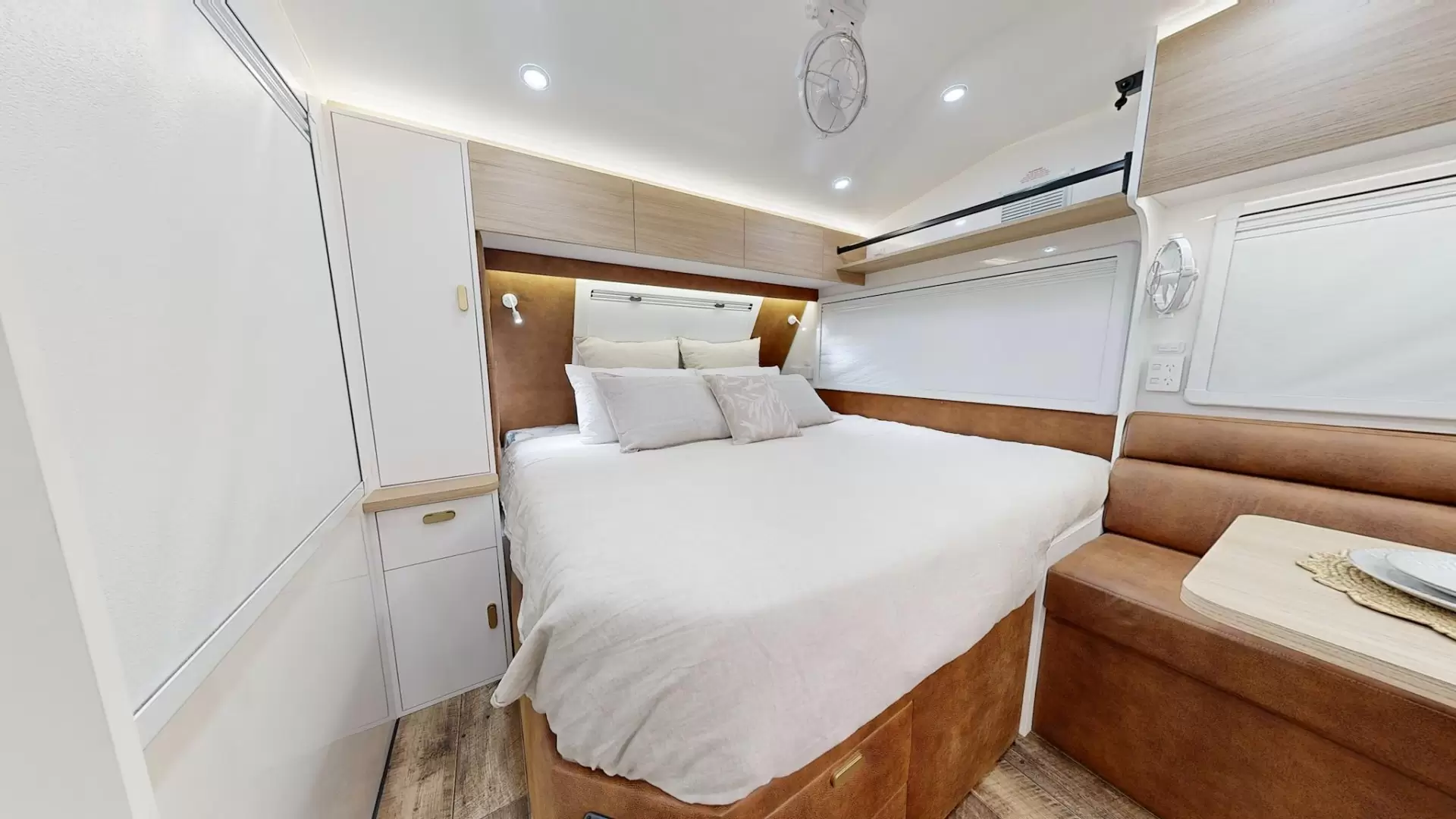 NEW 2026 VACATIONER CARAVANS ROUGH RIDER