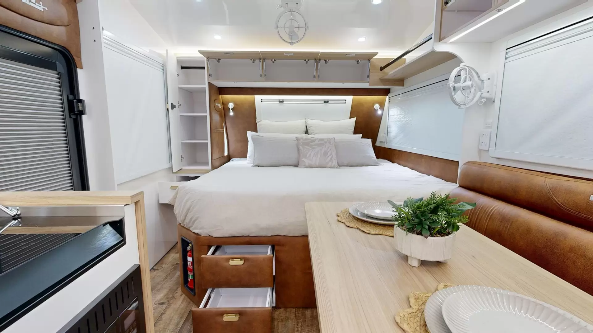 NEW 2026 VACATIONER CARAVANS ROUGH RIDER