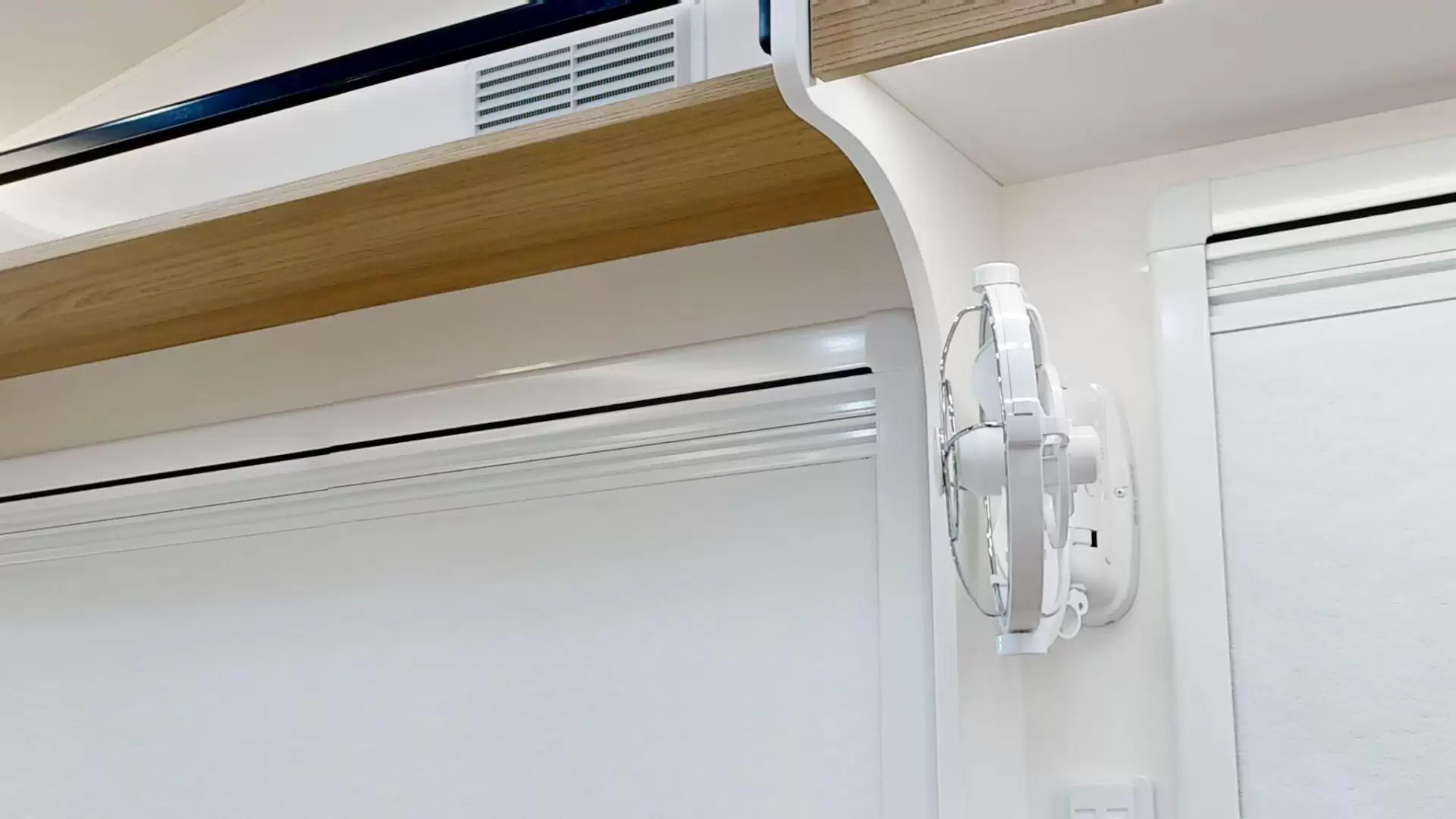 NEW 2026 VACATIONER CARAVANS ROUGH RIDER