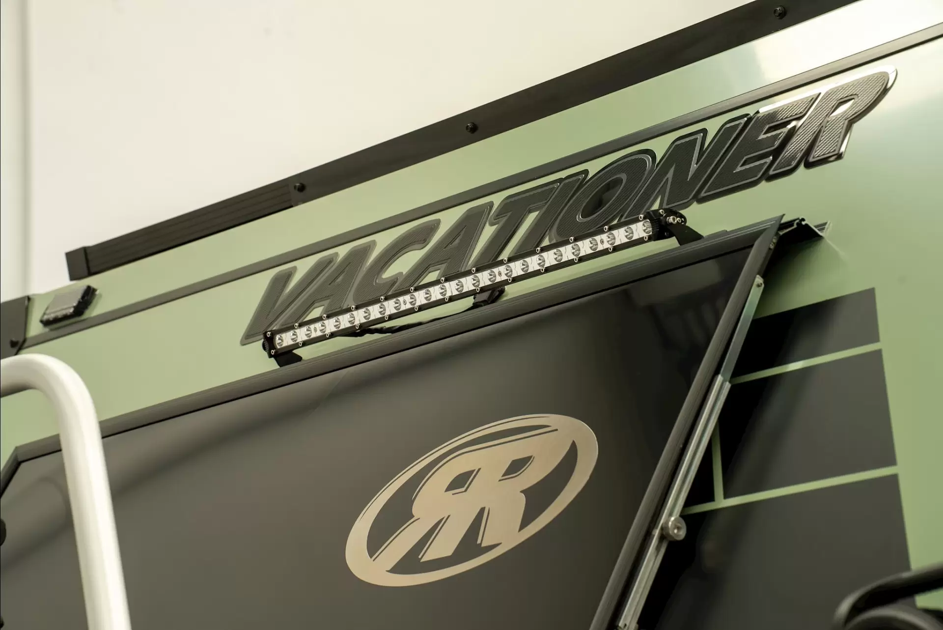 NEW 2026 VACATIONER CARAVANS ROUGH RIDER