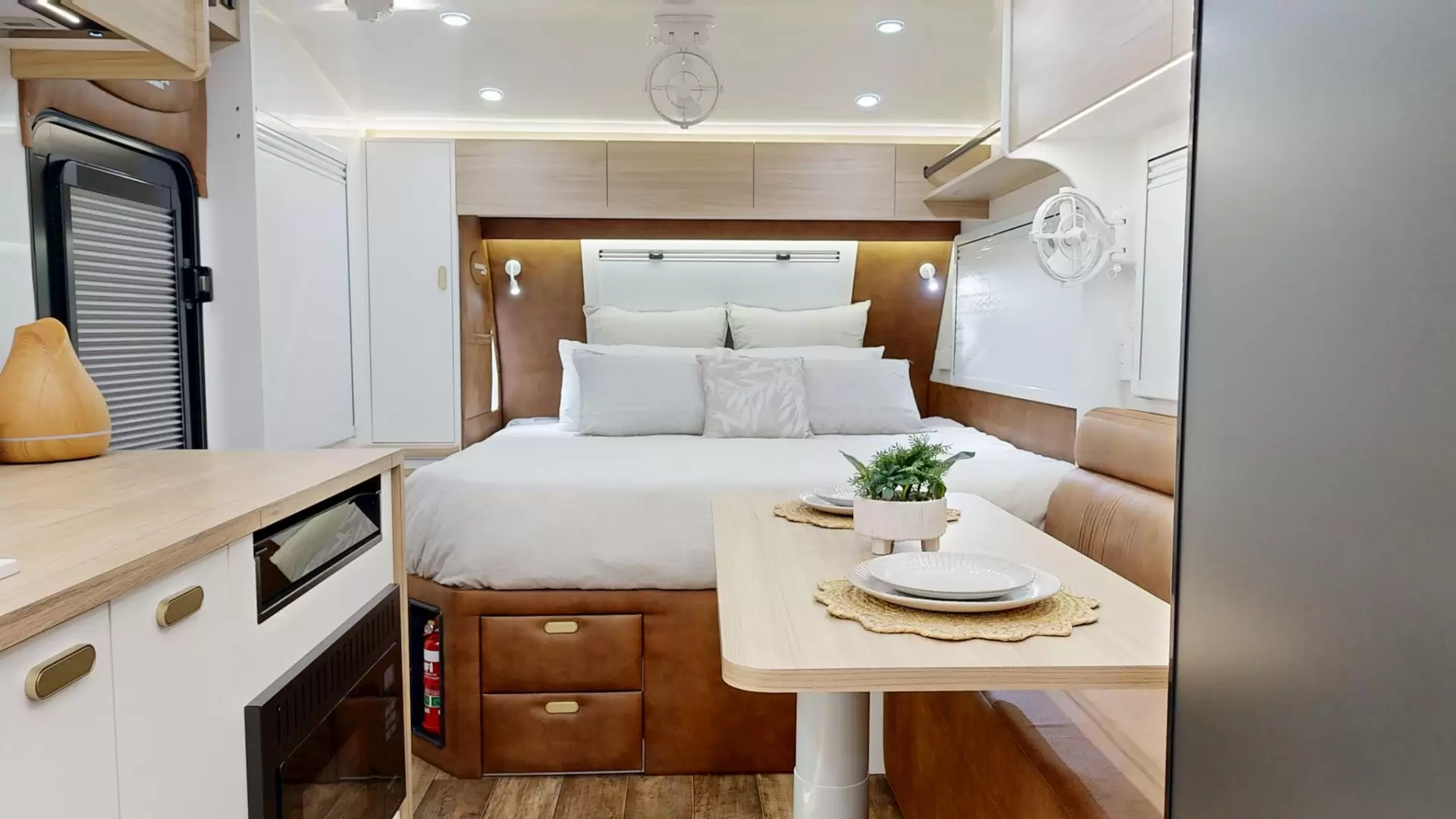 NEW 2026 VACATIONER CARAVANS ROUGH RIDER