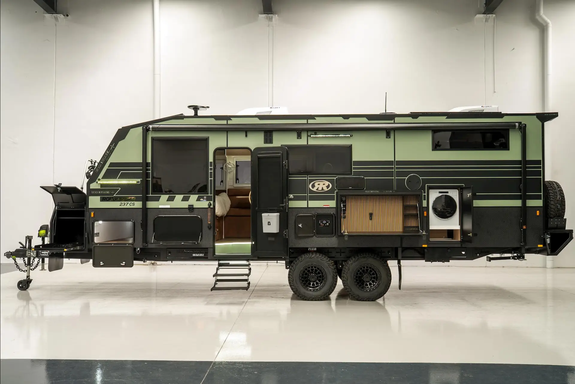 NEW 2026 VACATIONER CARAVANS ROUGH RIDER