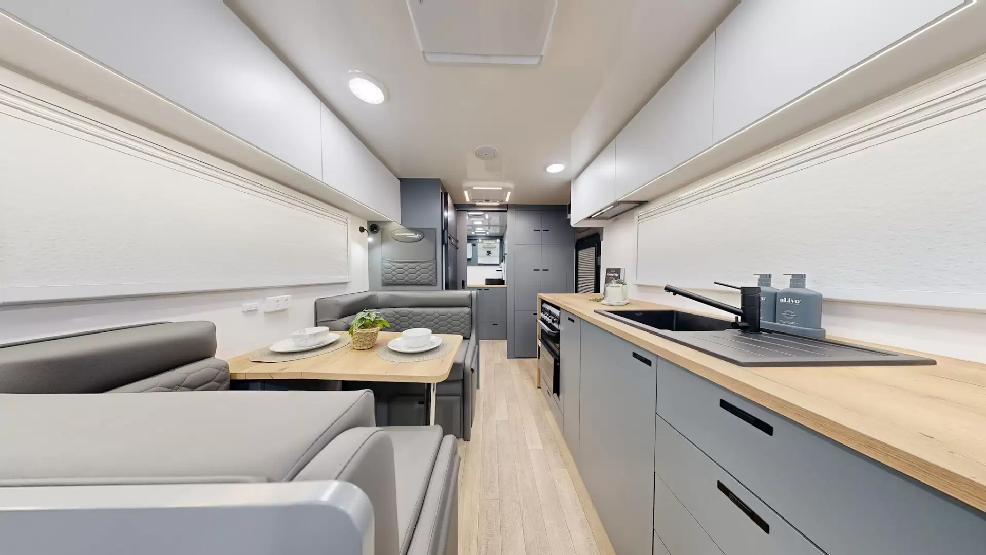 NEW 2026 VACATIONER CARAVANS ENDURA