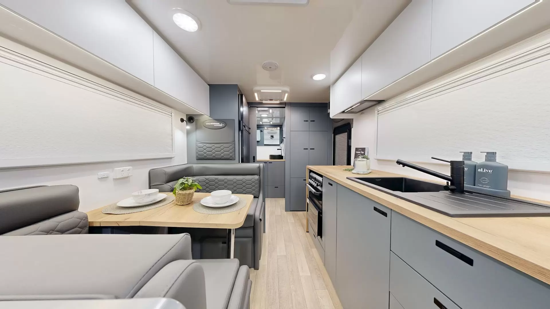 NEW 2026 VACATIONER CARAVANS ENDURA
