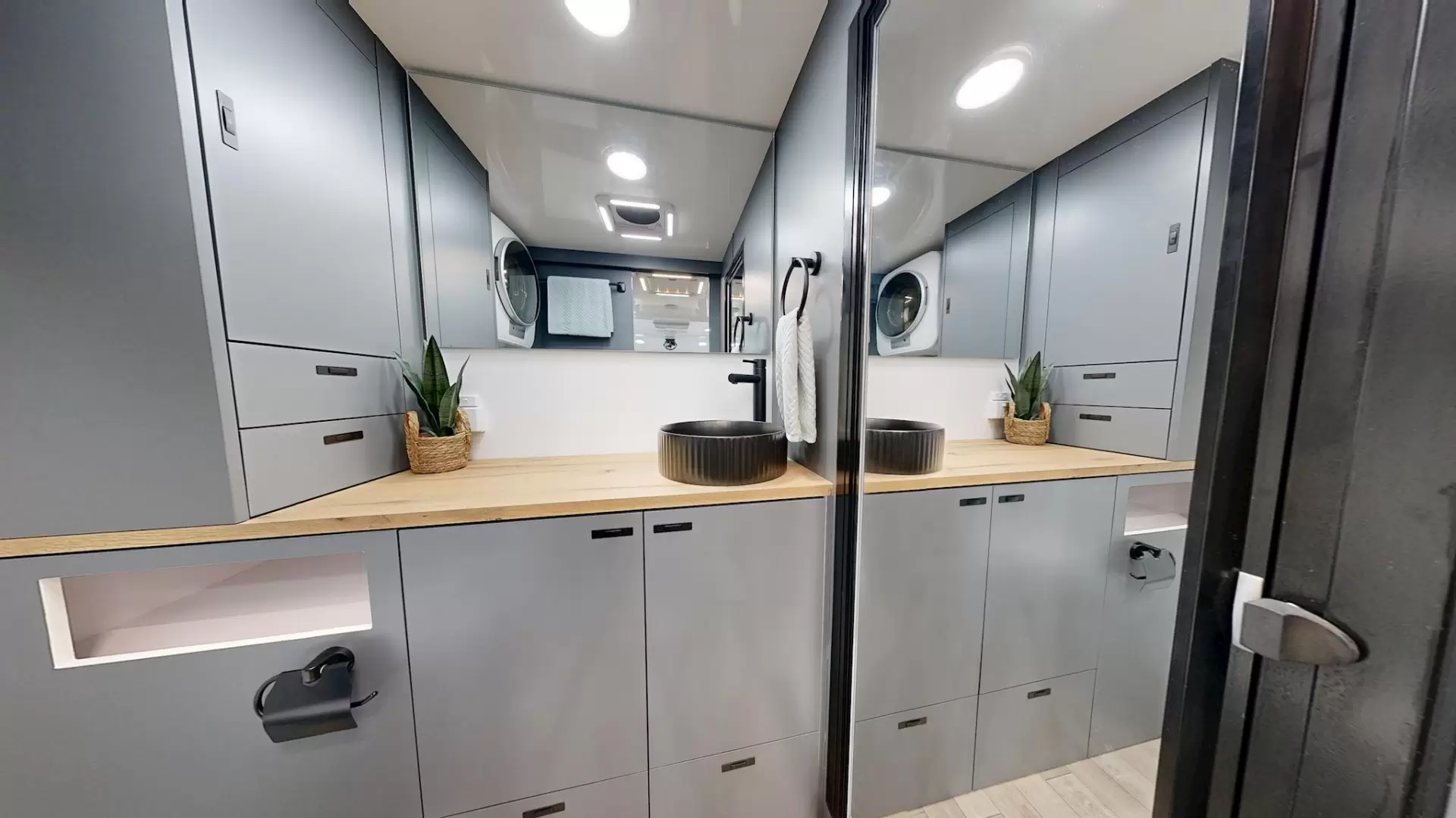 NEW 2026 VACATIONER CARAVANS ENDURA