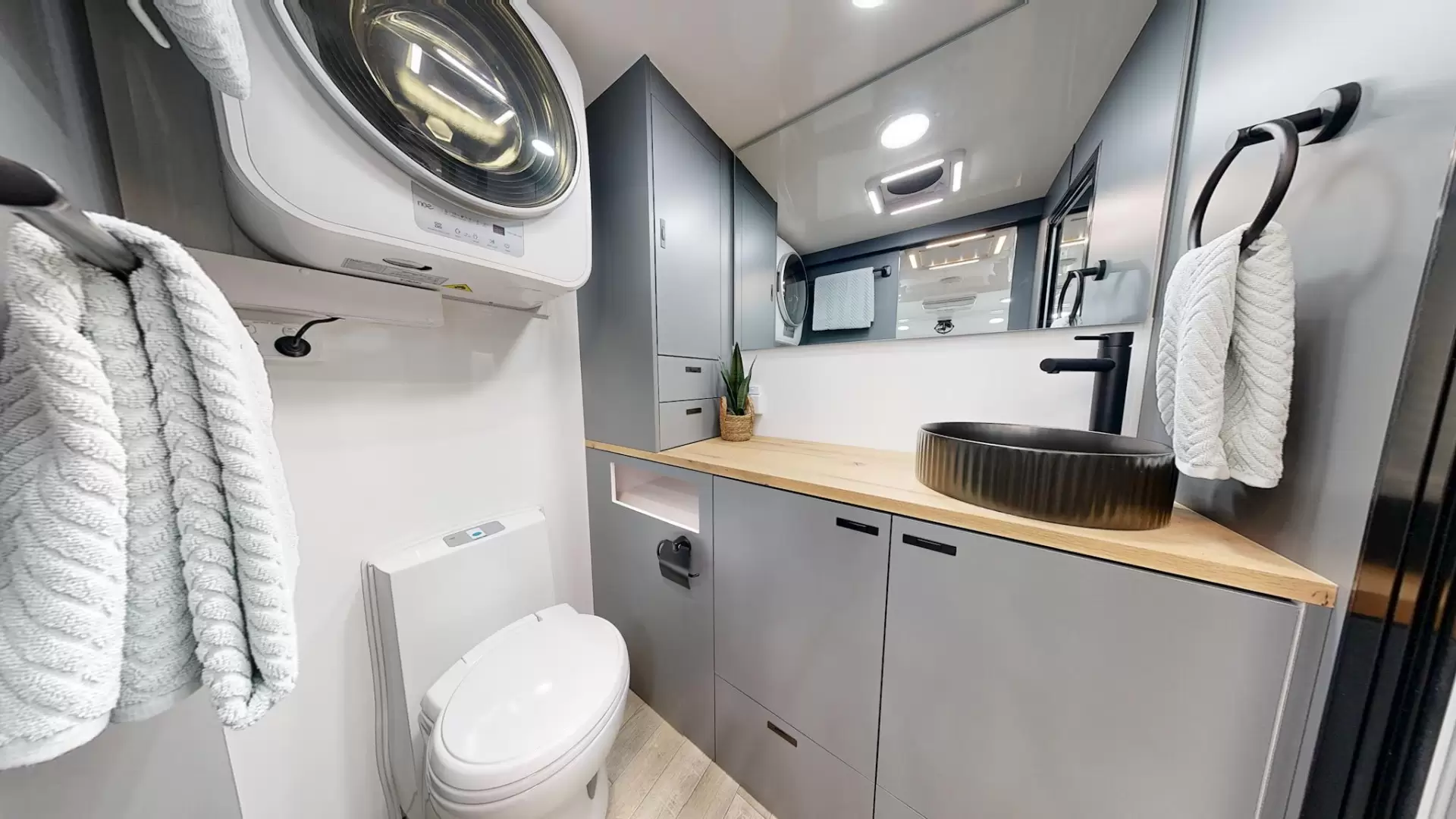 NEW 2026 VACATIONER CARAVANS ENDURA