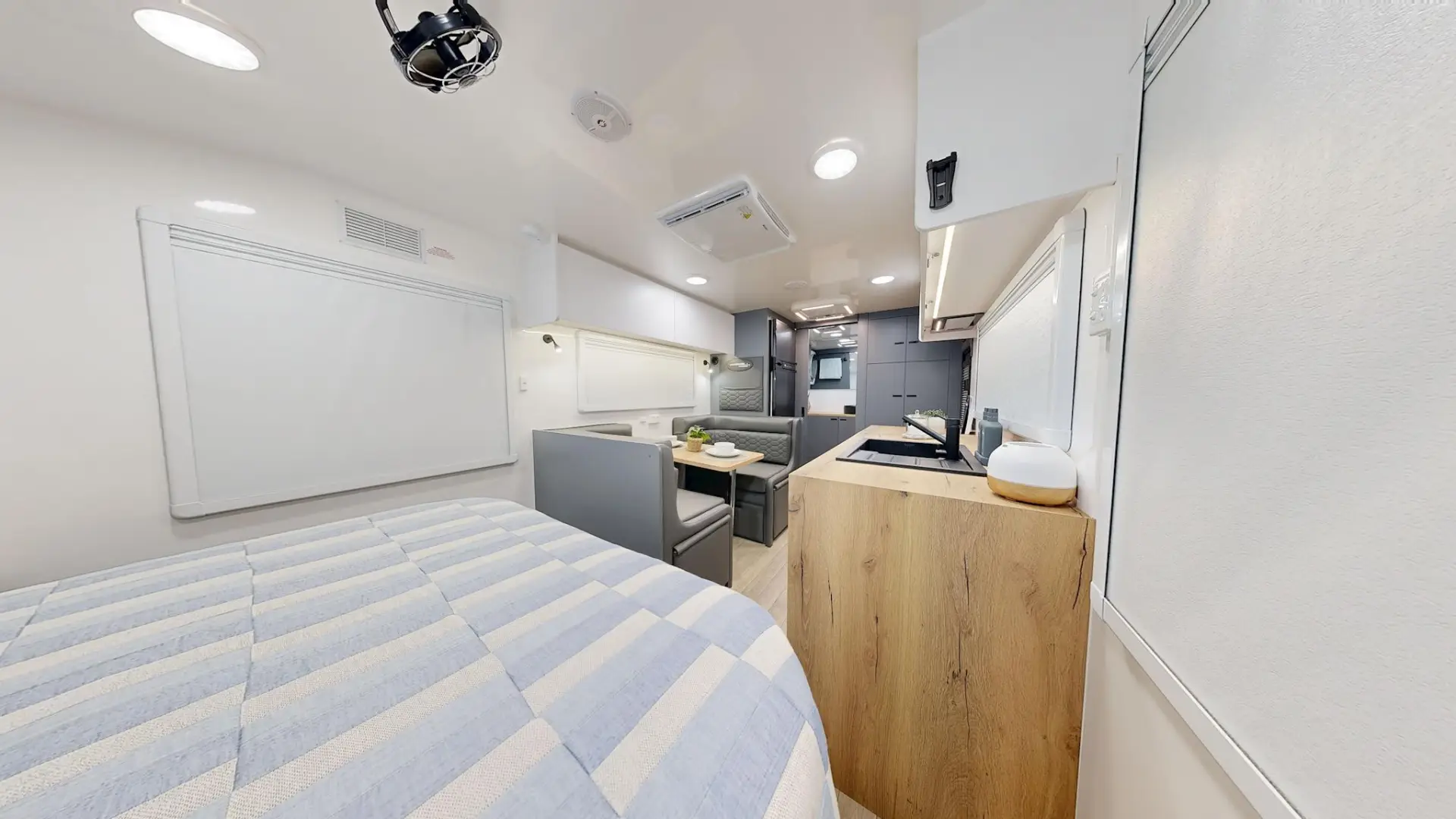 NEW 2026 VACATIONER CARAVANS ENDURA