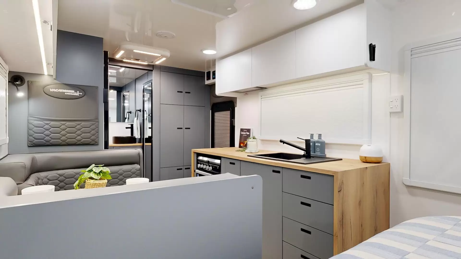 NEW 2026 VACATIONER CARAVANS ENDURA