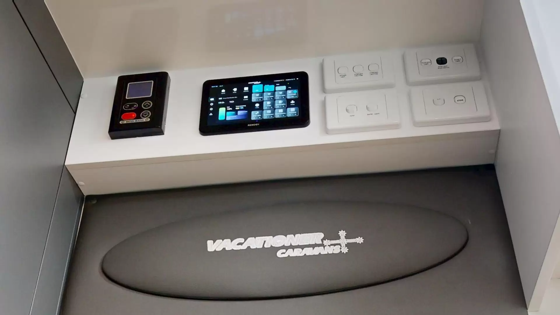 NEW 2026 VACATIONER CARAVANS ENDURA