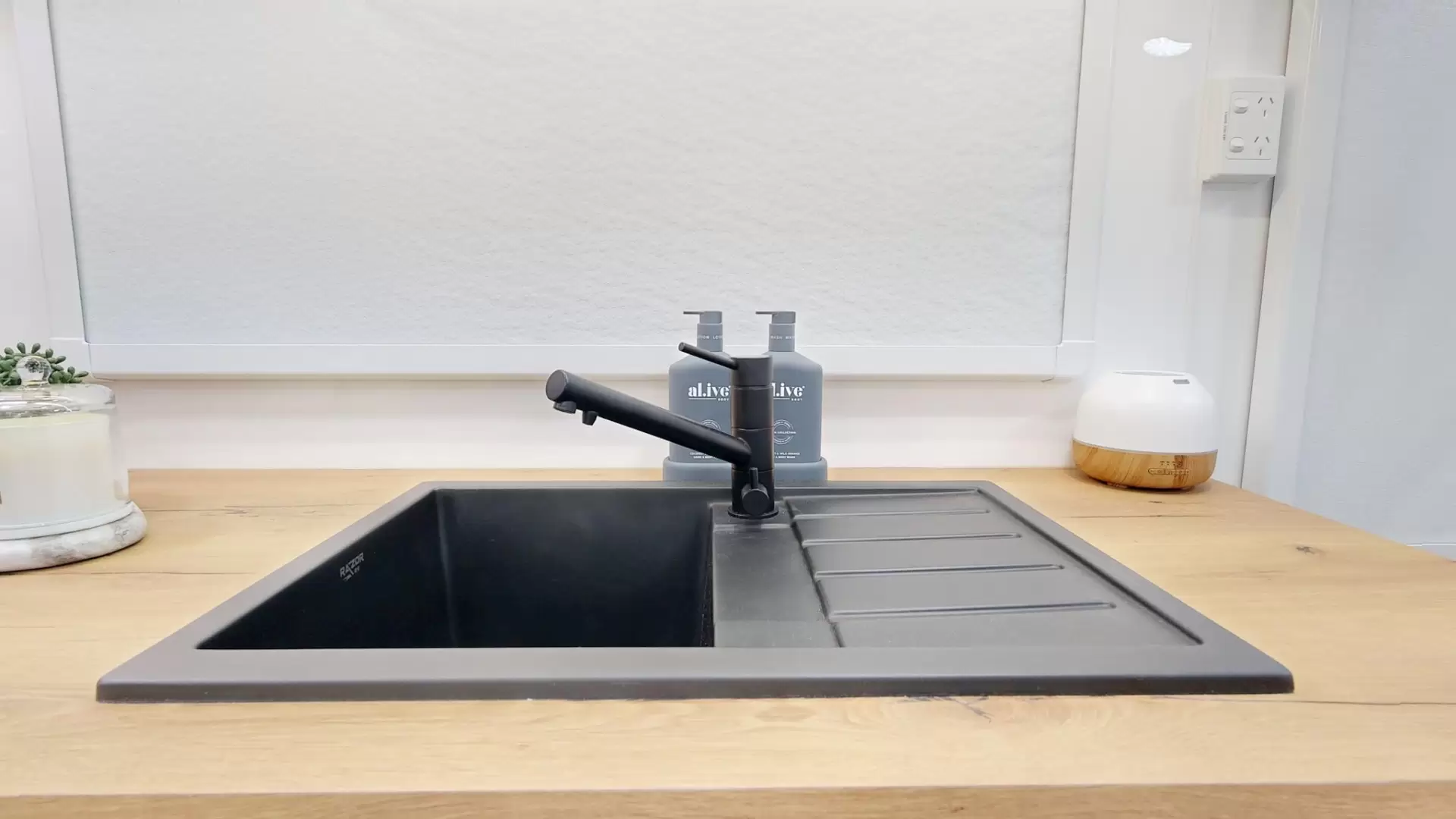 NEW 2026 VACATIONER CARAVANS ENDURA