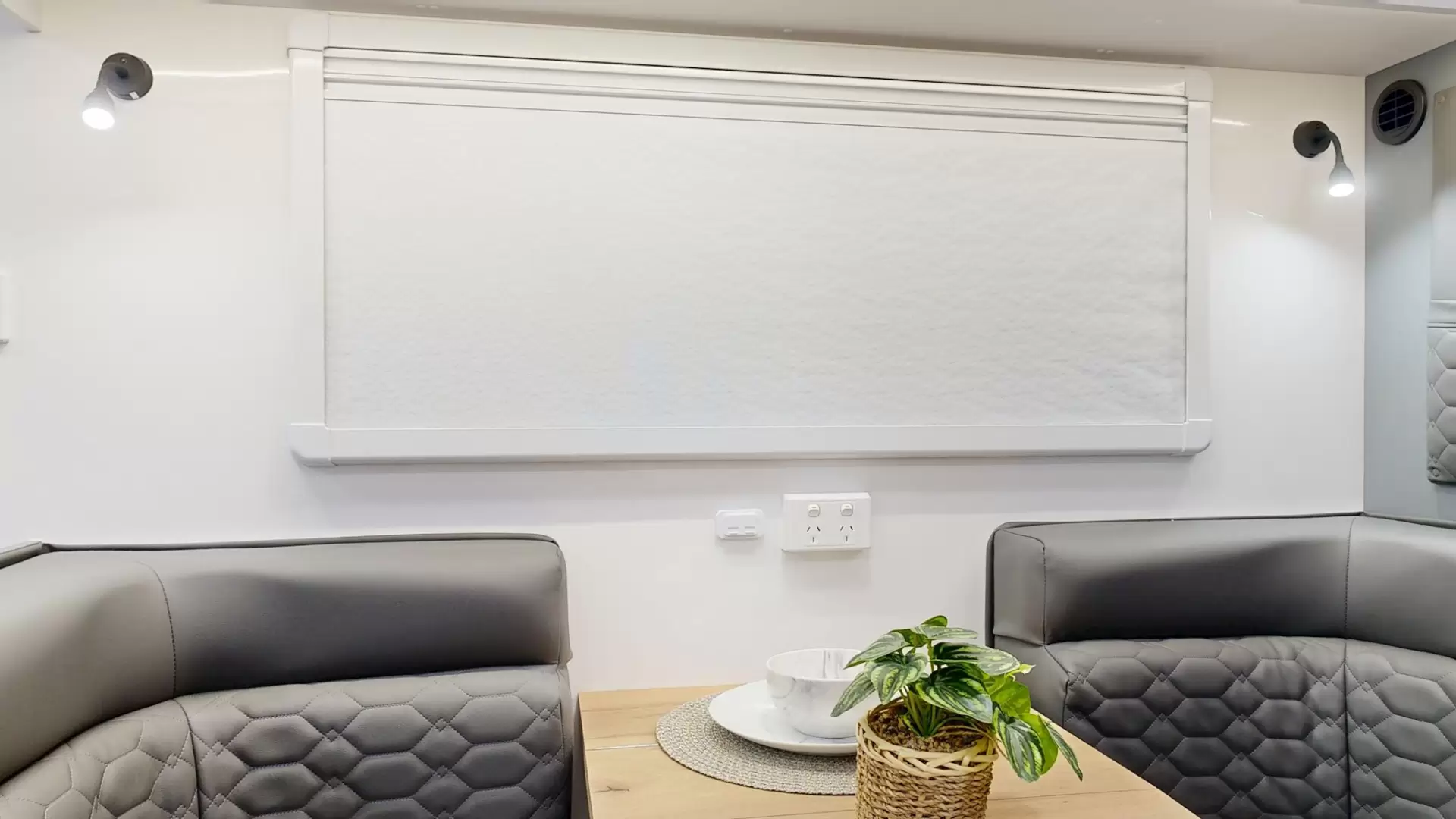 NEW 2026 VACATIONER CARAVANS ENDURA