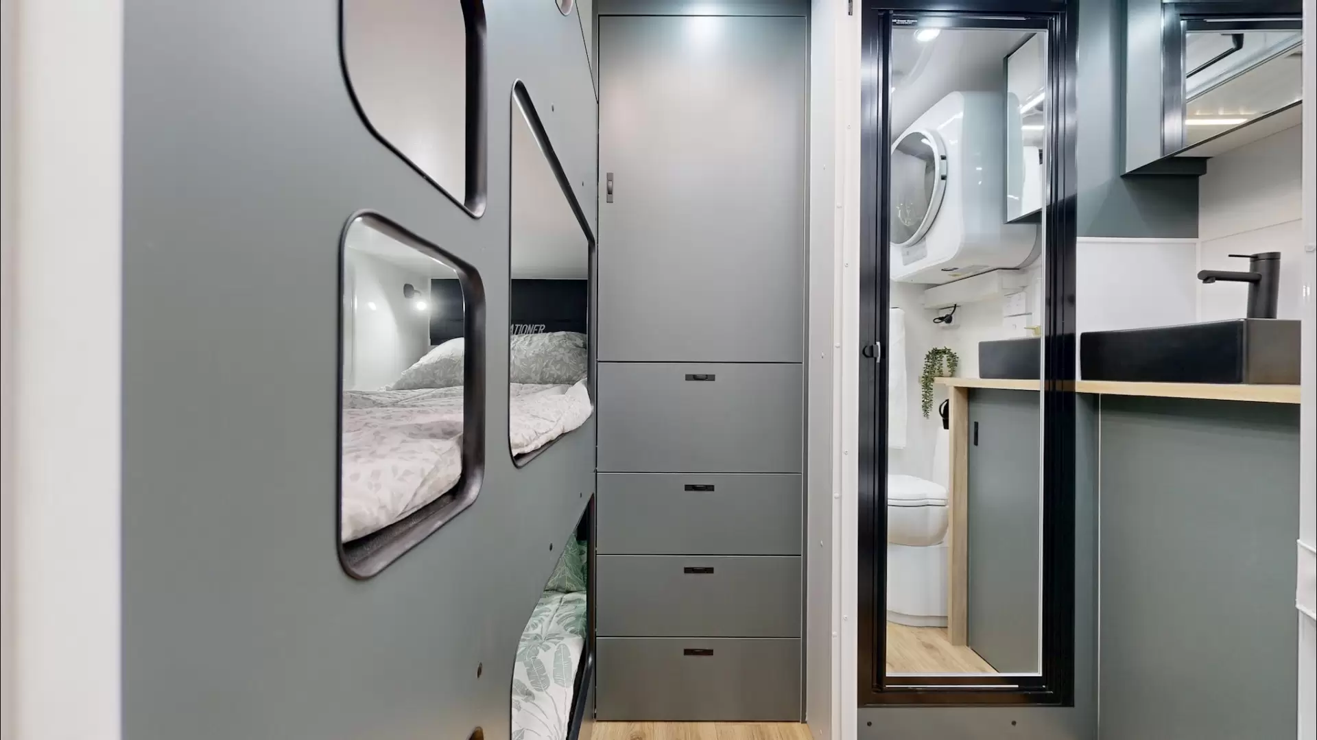 USED 2025 VACATIONER CARAVANS ROUGH RIDER