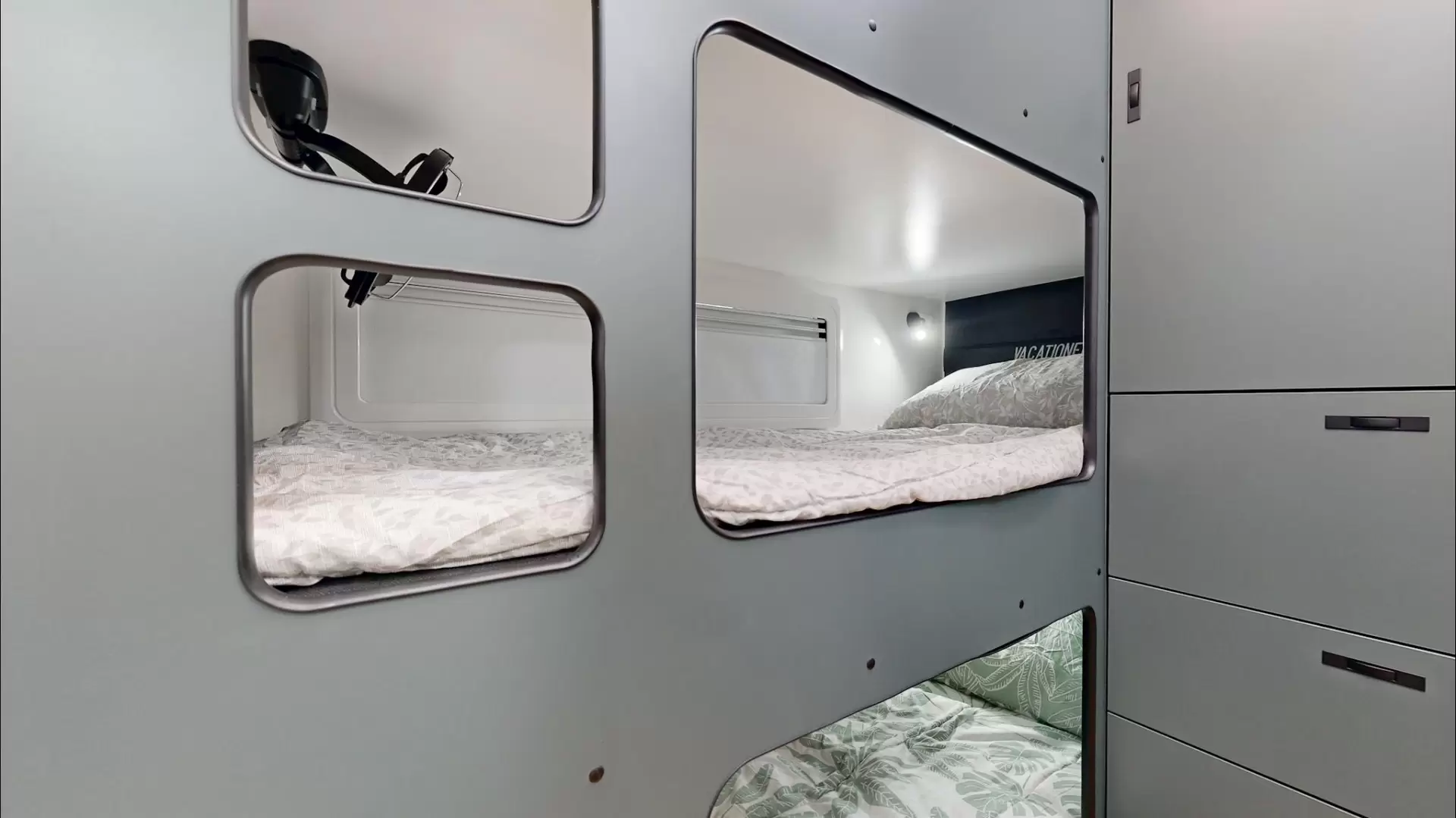 USED 2025 VACATIONER CARAVANS ROUGH RIDER