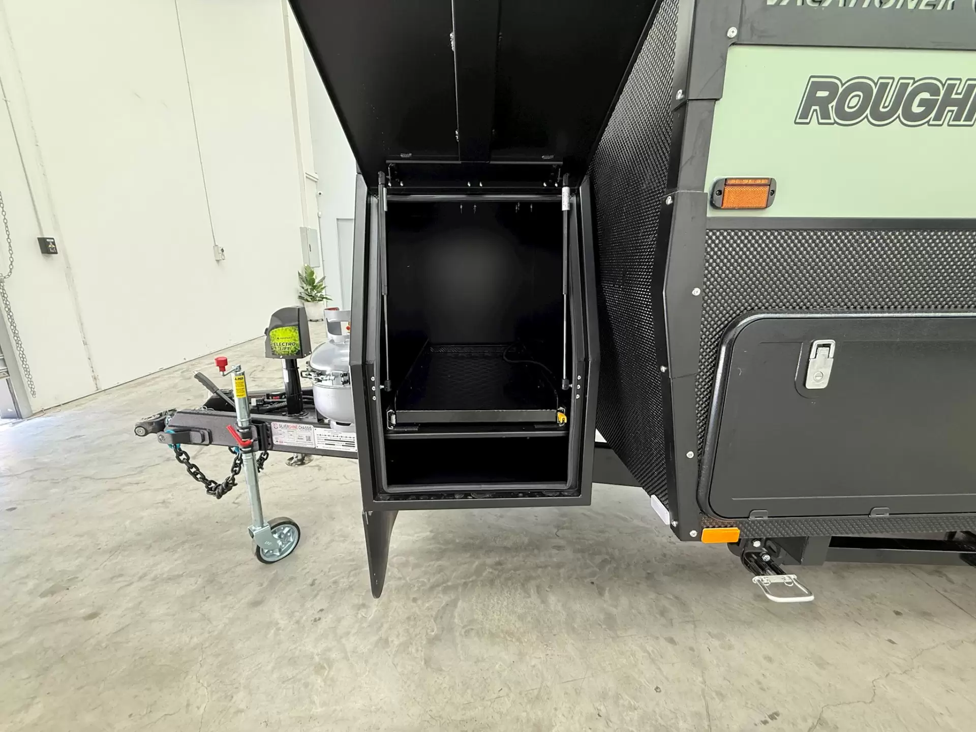 USED 2025 VACATIONER CARAVANS ROUGH RIDER