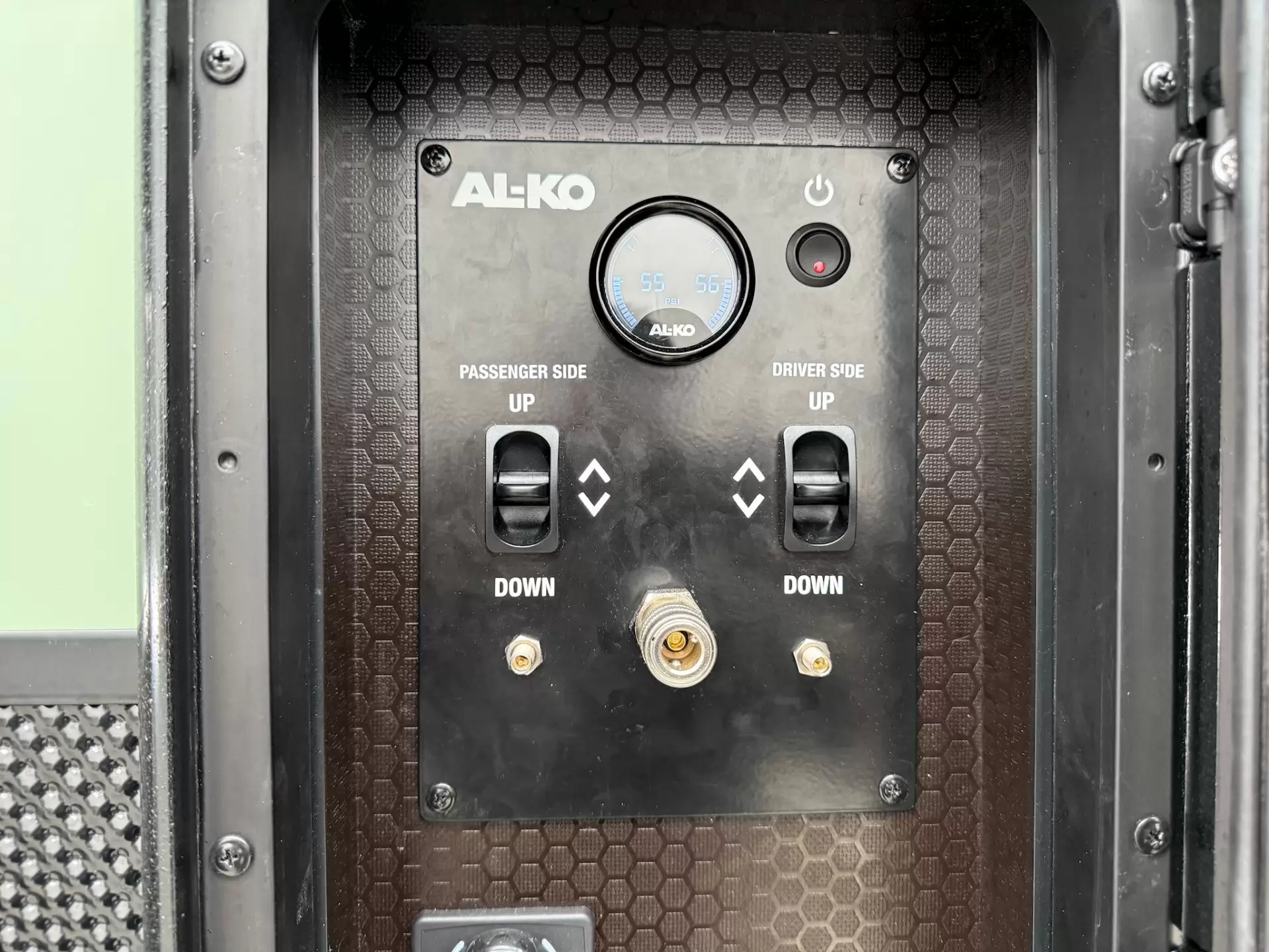 USED 2025 VACATIONER CARAVANS ROUGH RIDER