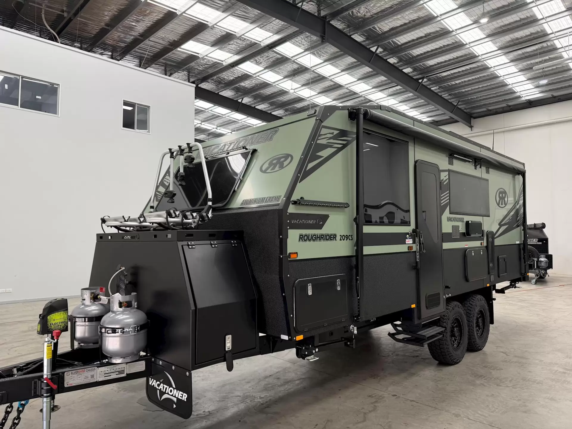 USED 2025 VACATIONER CARAVANS ROUGH RIDER