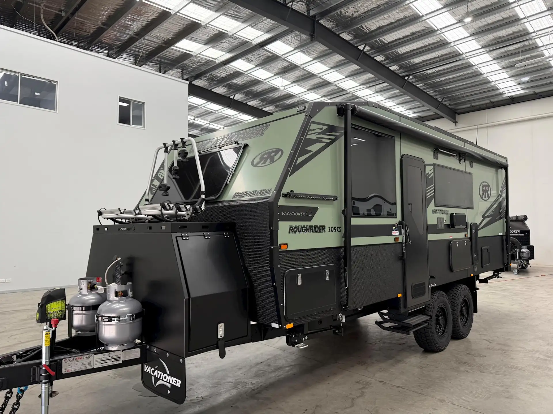 USED 2025 VACATIONER CARAVANS ROUGH RIDER