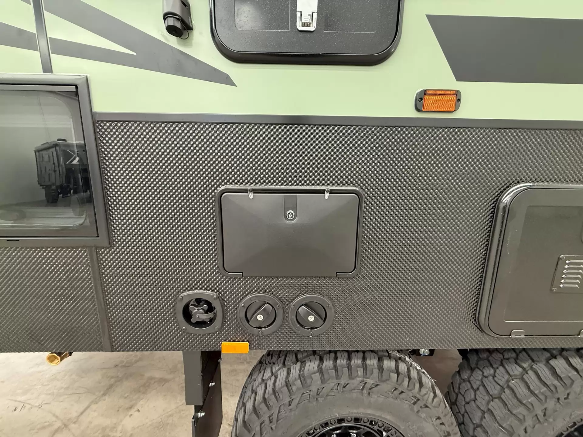 USED 2025 VACATIONER CARAVANS ROUGH RIDER