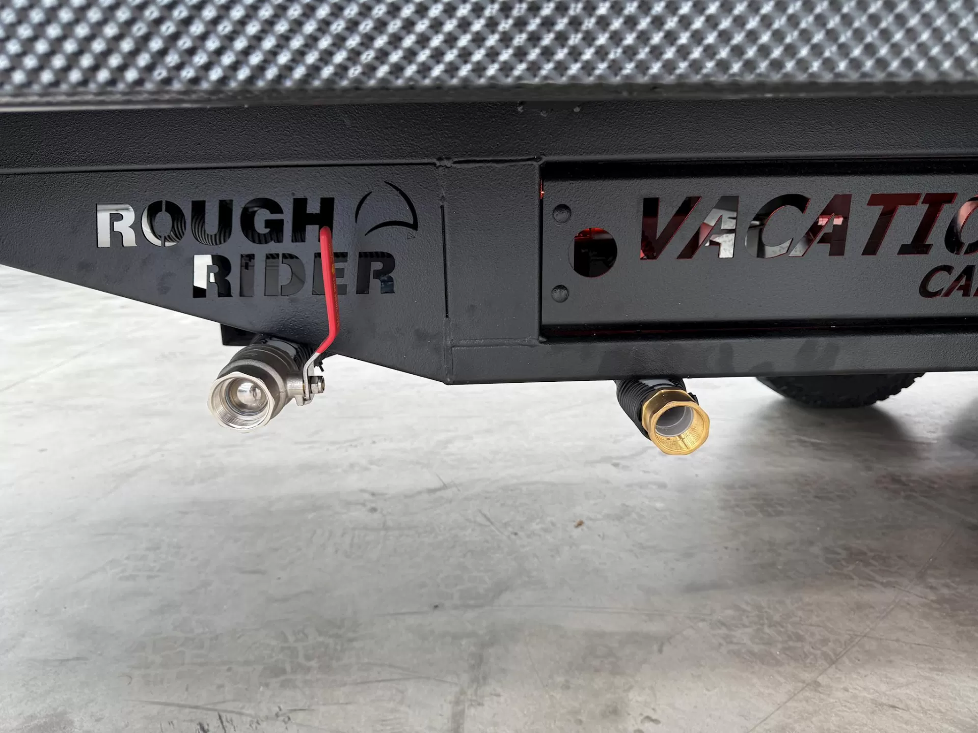 USED 2025 VACATIONER CARAVANS ROUGH RIDER caravan