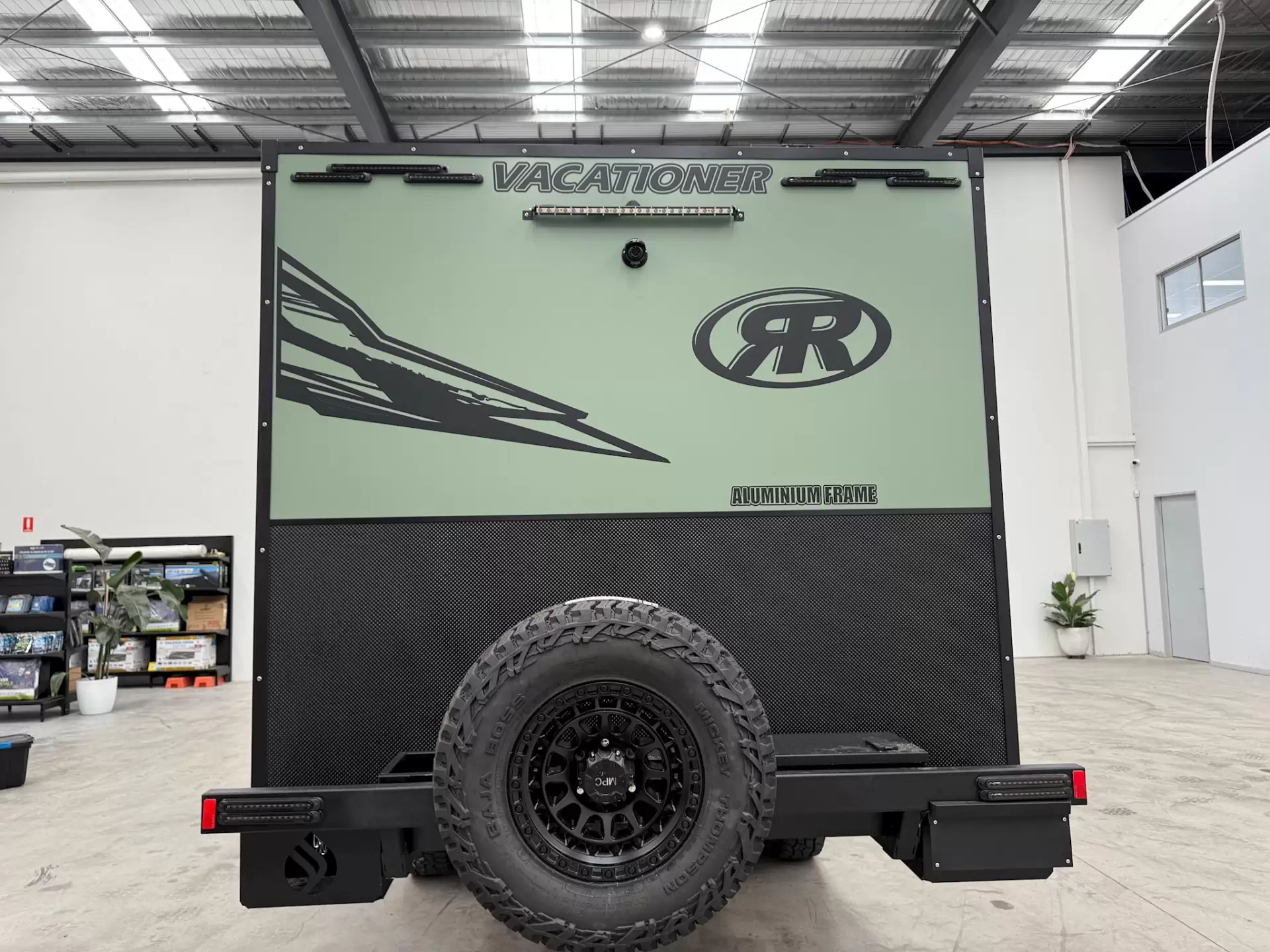 USED 2025 VACATIONER CARAVANS ROUGH RIDER