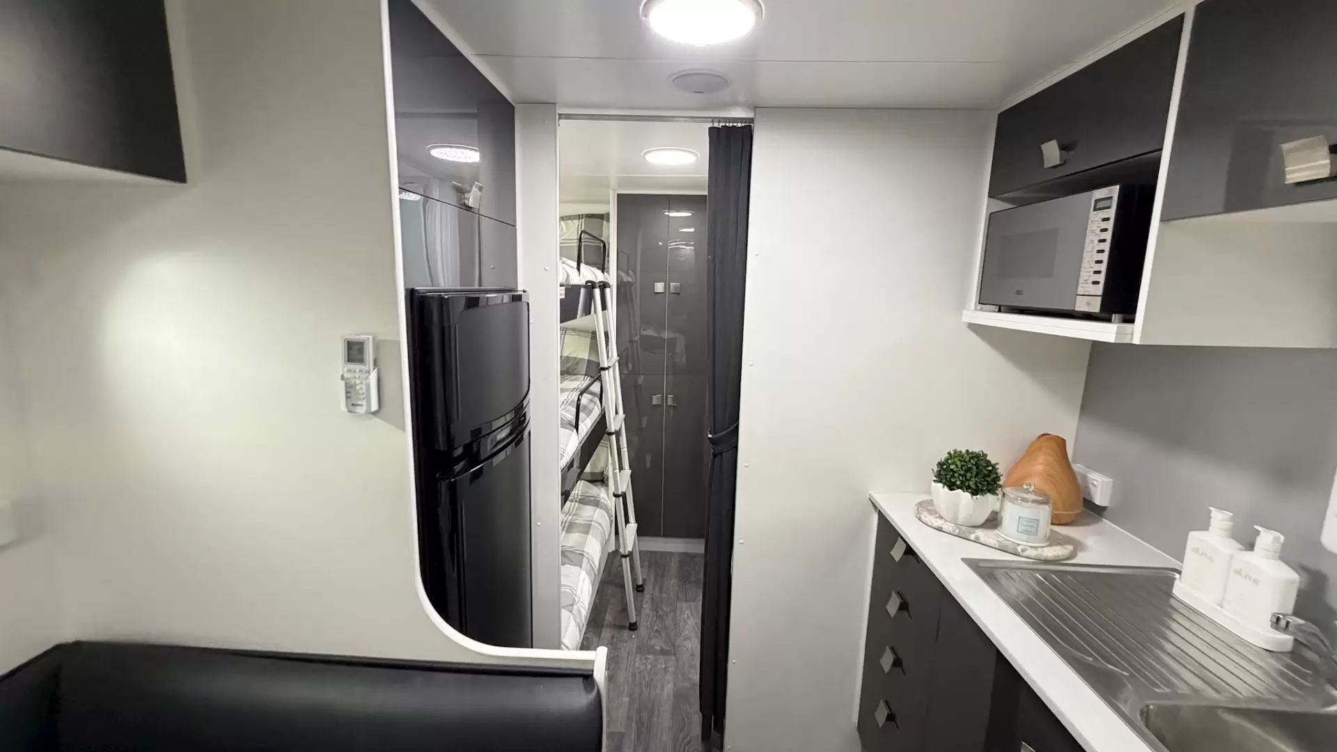 USED 2021 New Age ROAD OWL