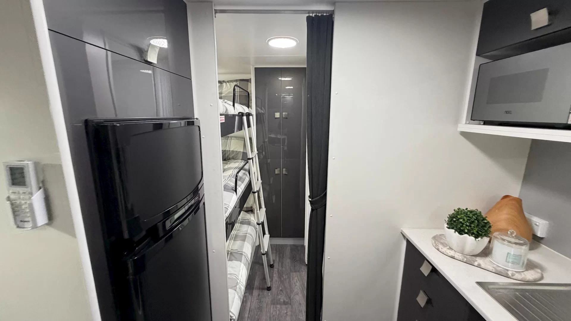 USED 2021 New Age ROAD OWL caravan