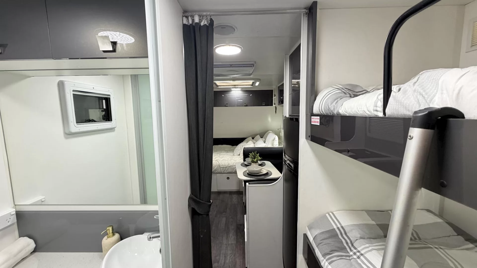 USED 2021 New Age ROAD OWL caravan
