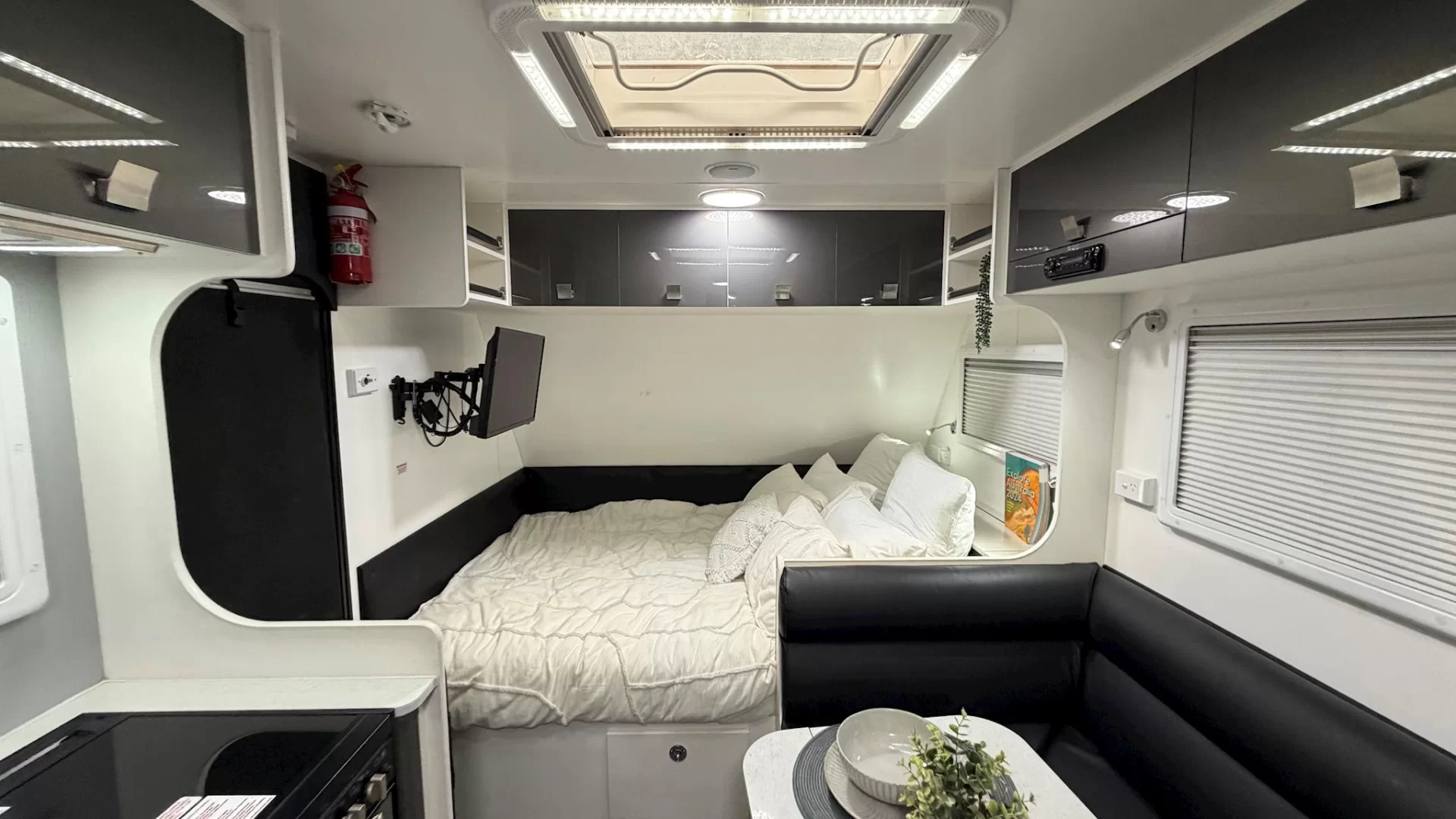 USED 2021 New Age ROAD OWL caravan