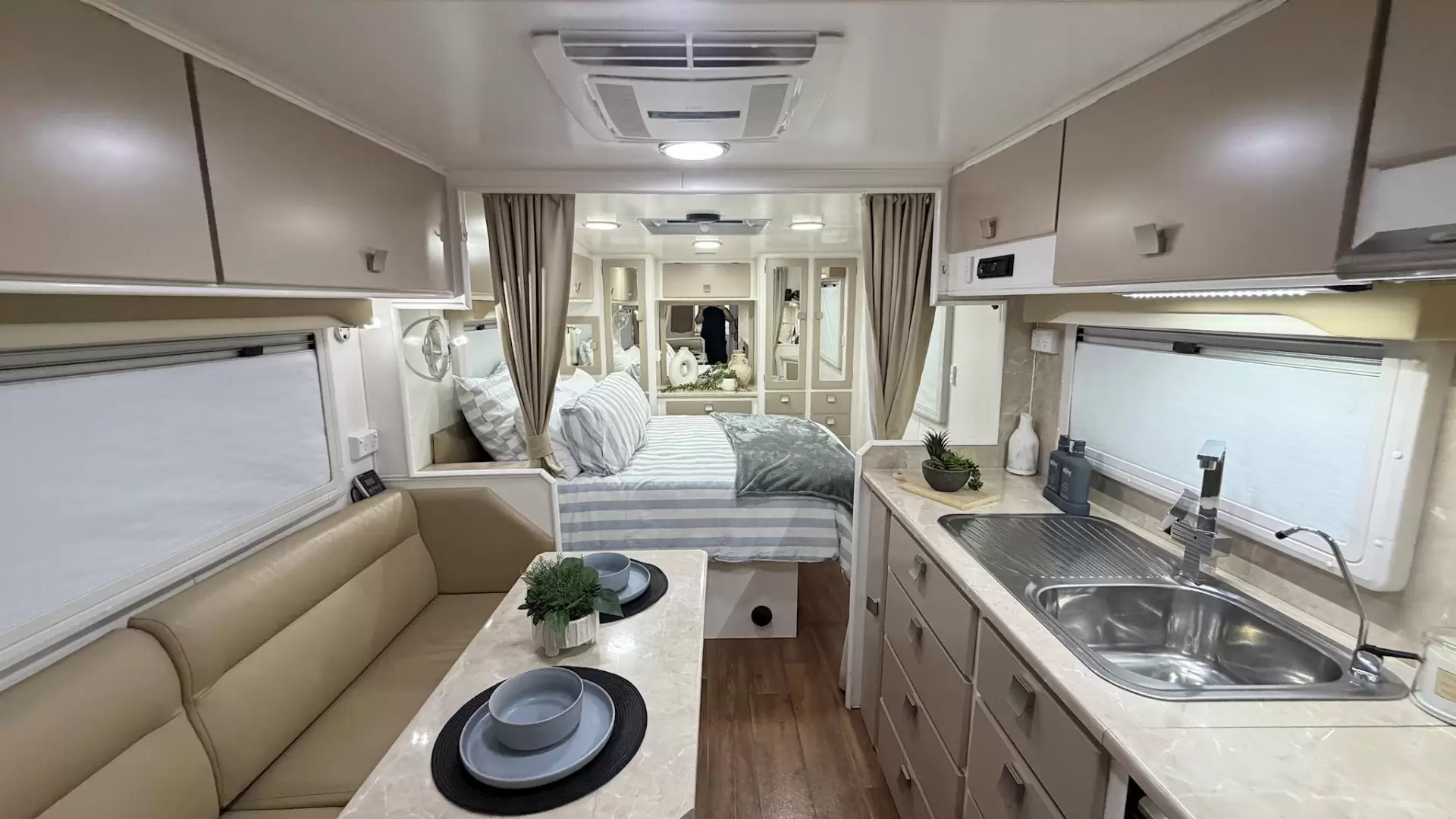 USED 2014 RETREAT MABEL