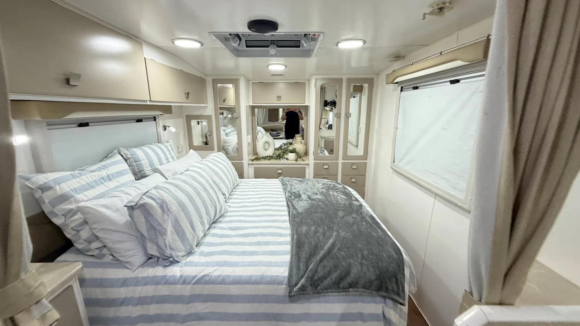 USED 2014 RETREAT MABEL caravan