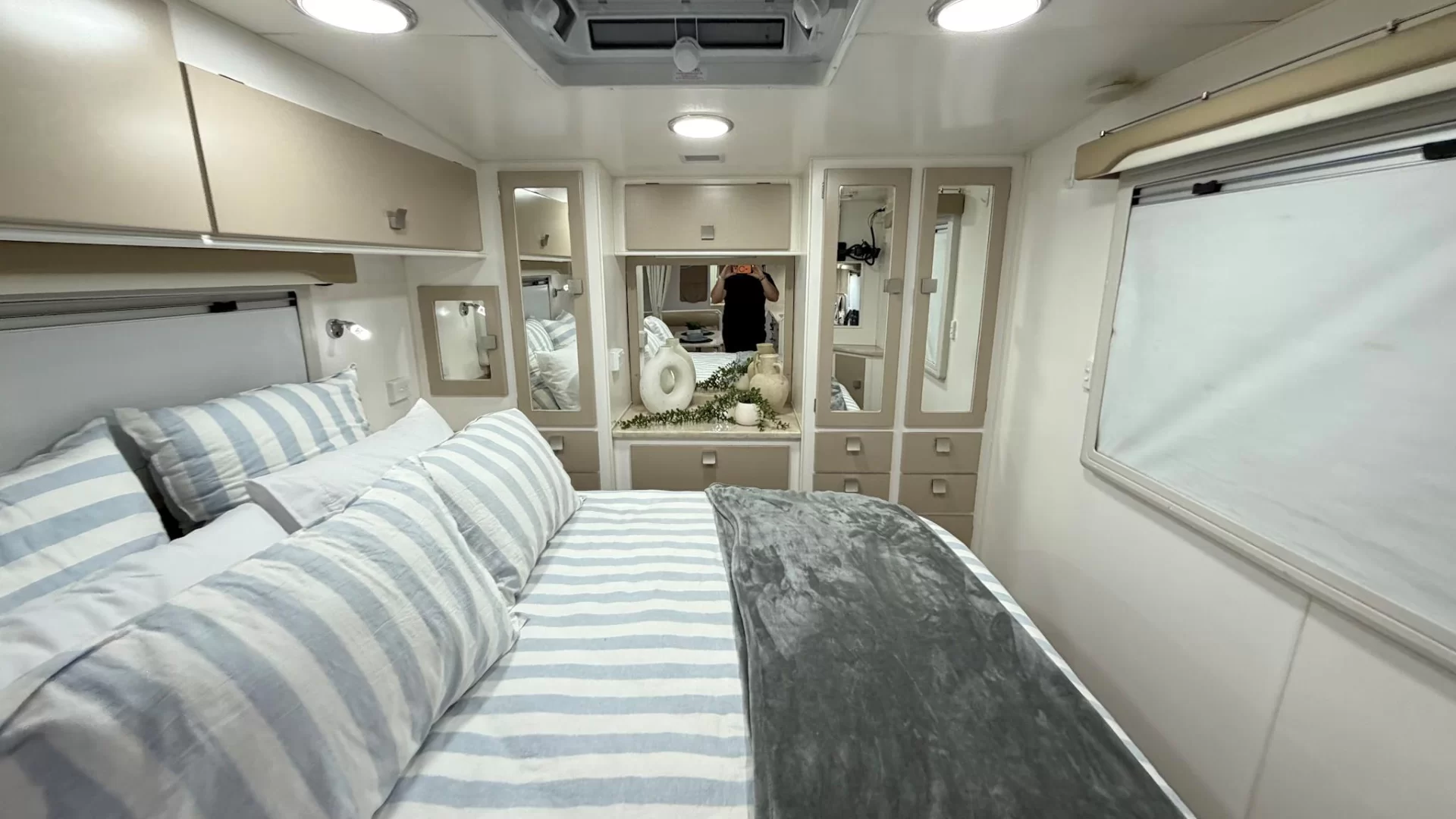 USED 2014 RETREAT MABEL caravan