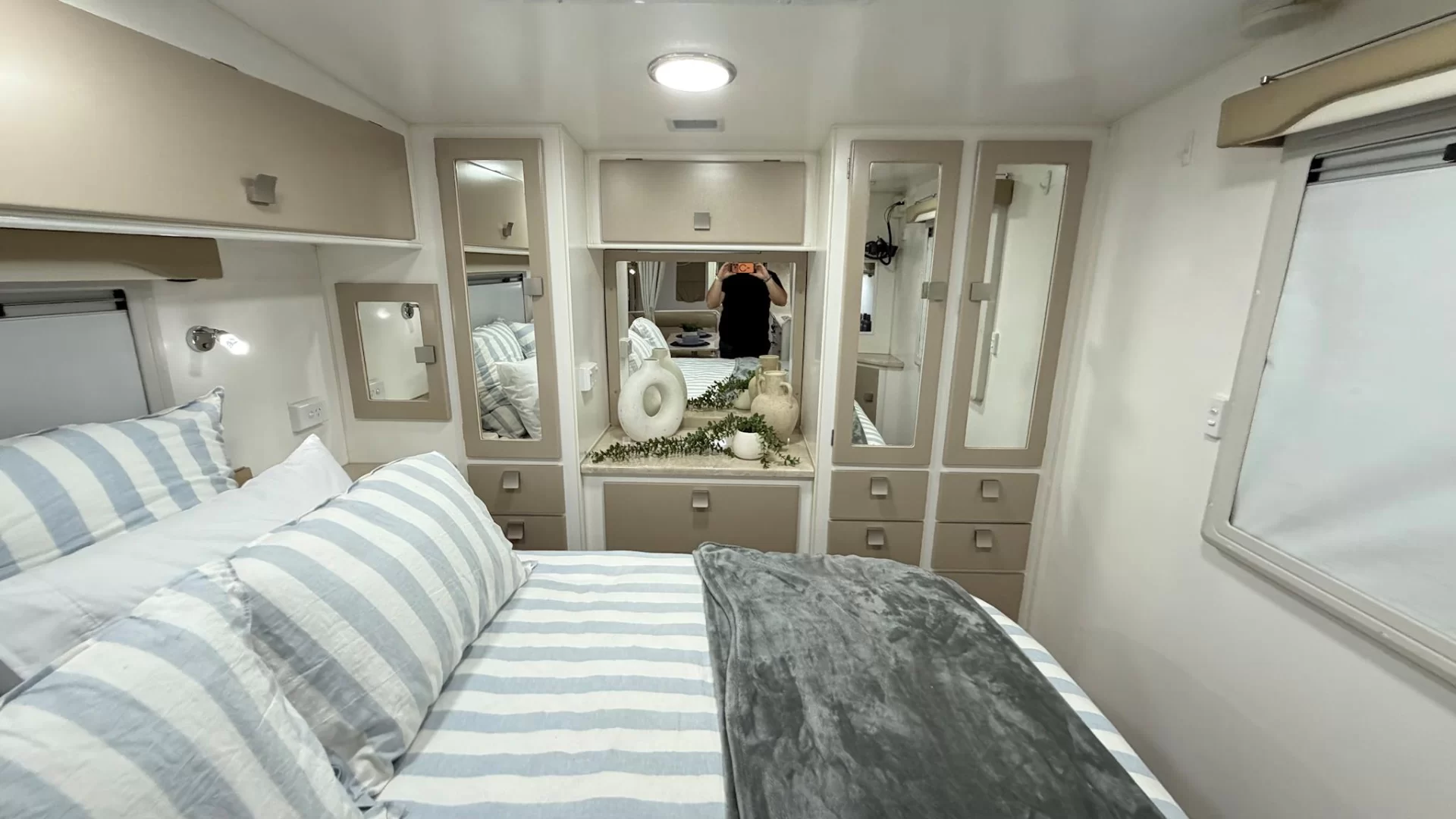 USED 2014 RETREAT MABEL caravan