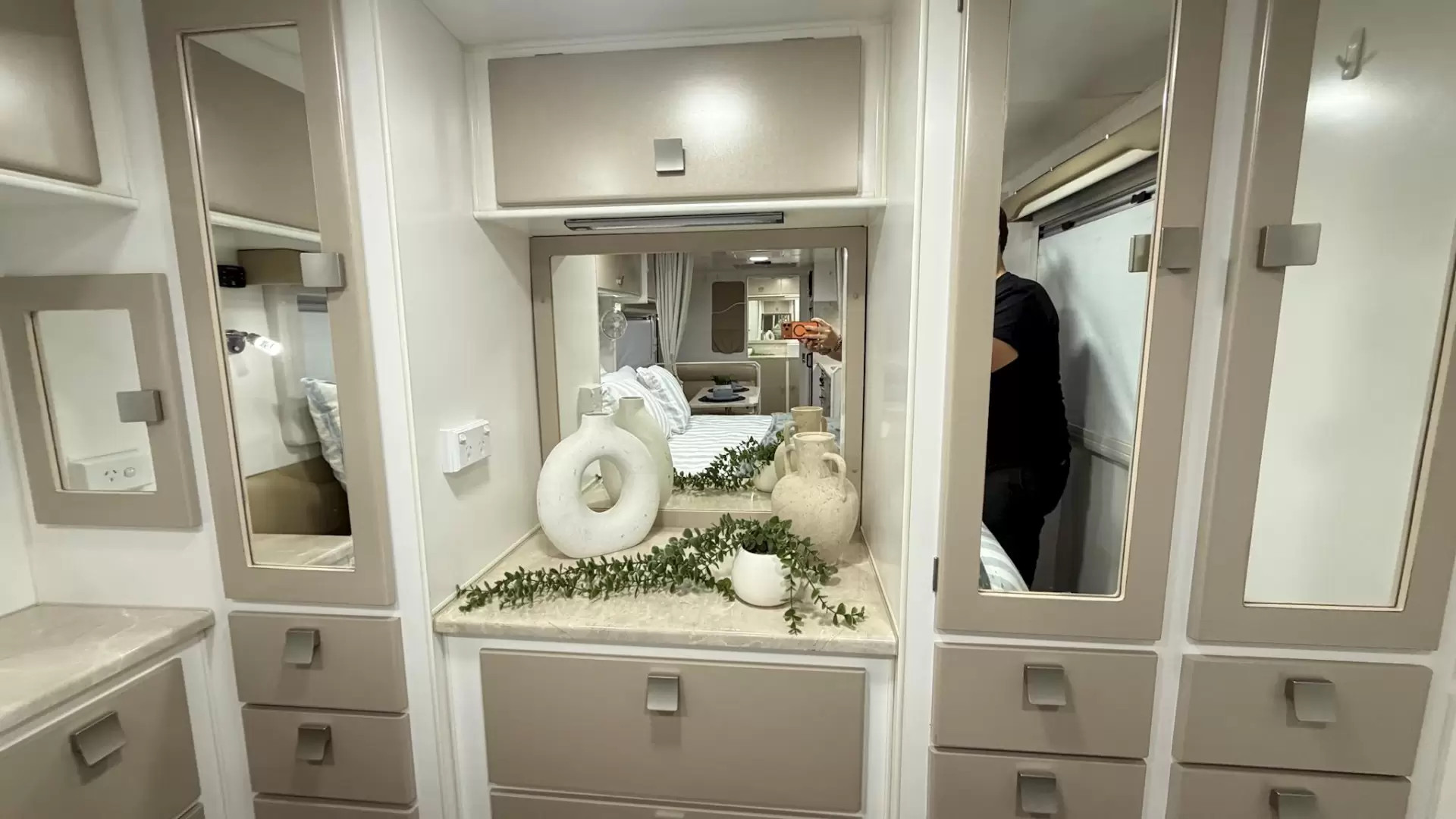 USED 2014 RETREAT MABEL