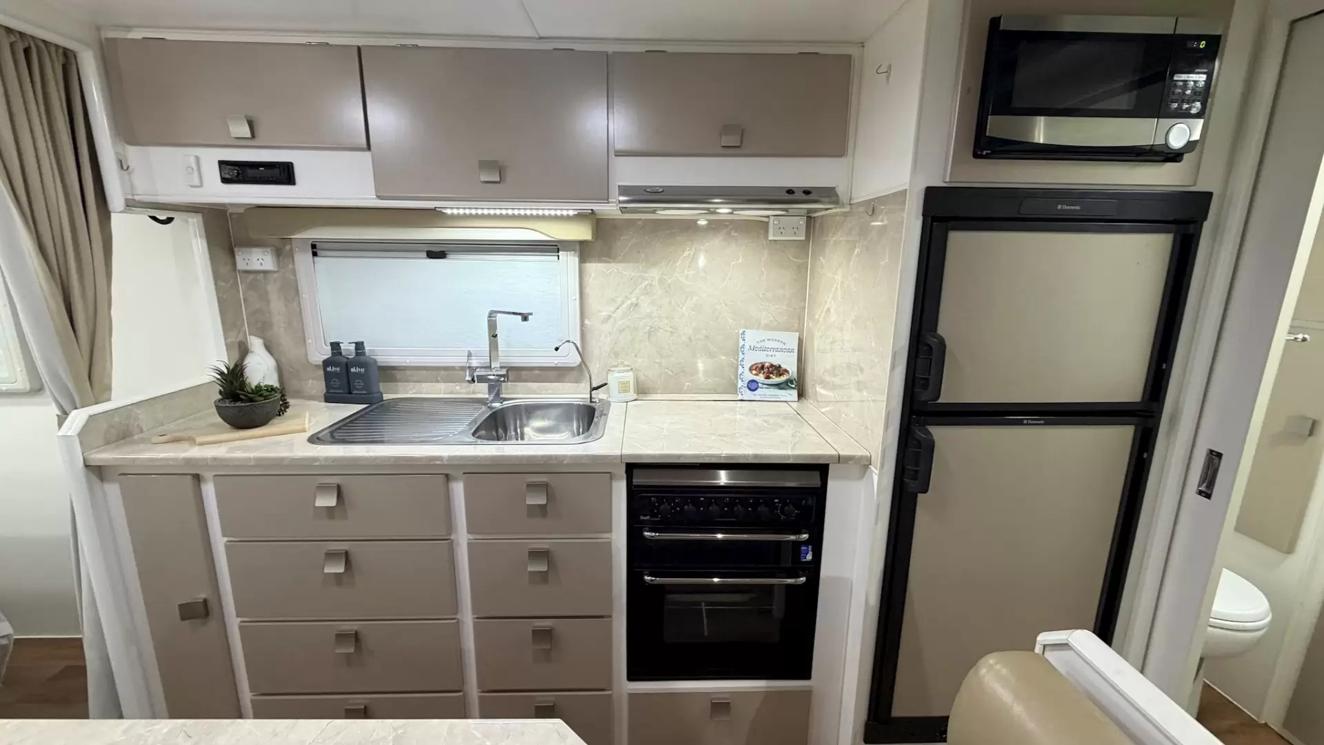 USED 2014 RETREAT MABEL