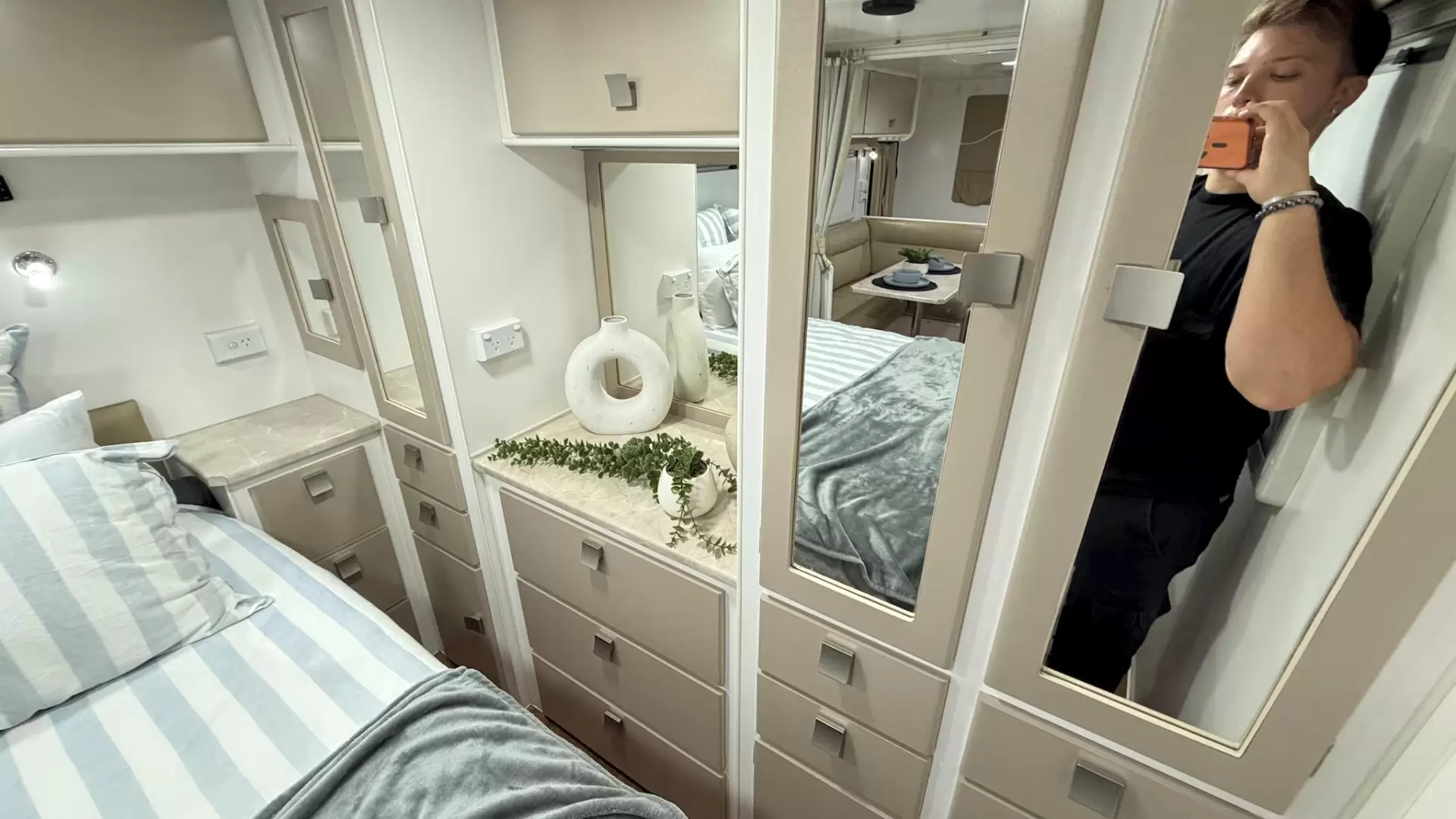 USED 2014 RETREAT MABEL