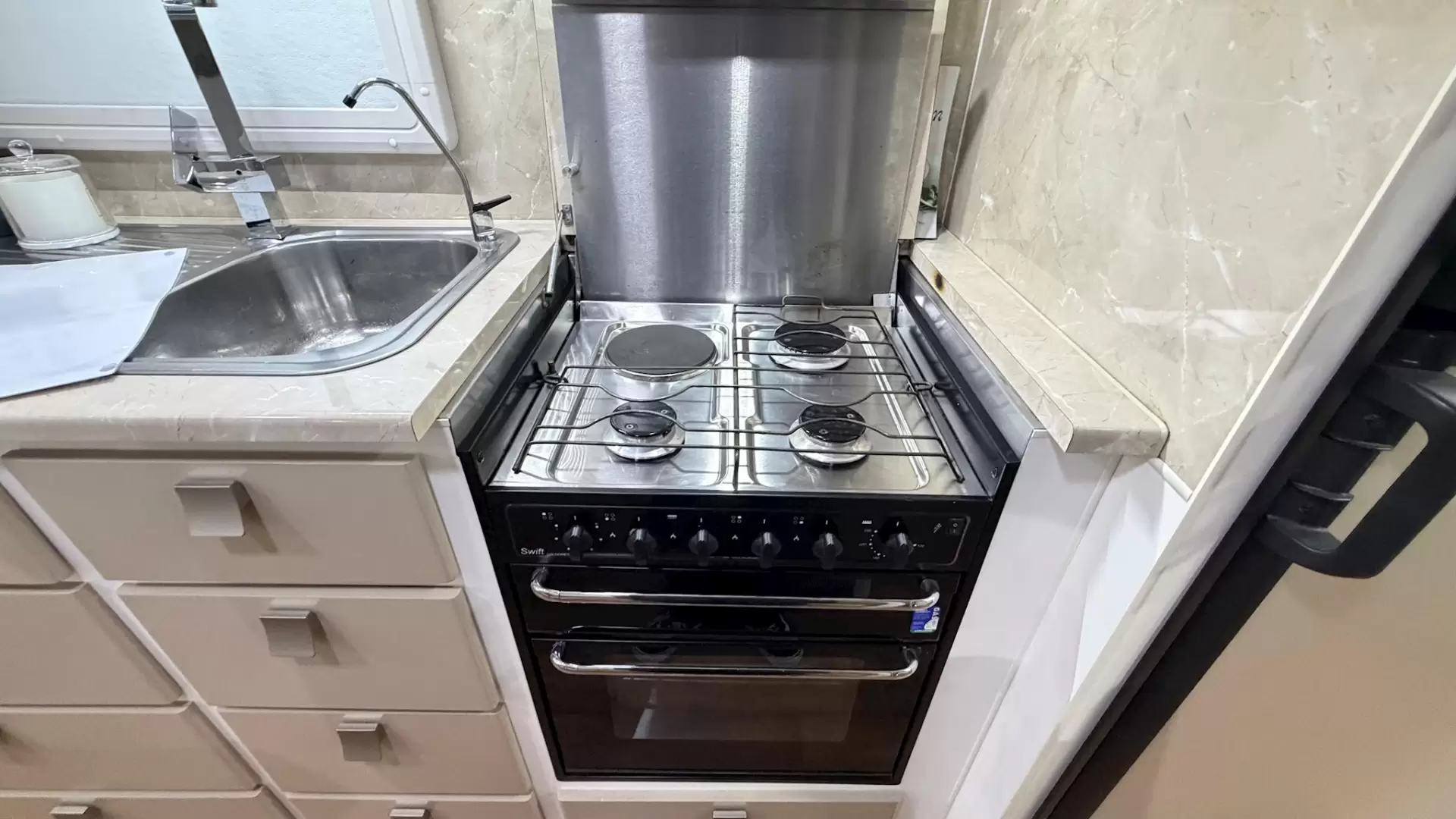 USED 2014 RETREAT MABEL