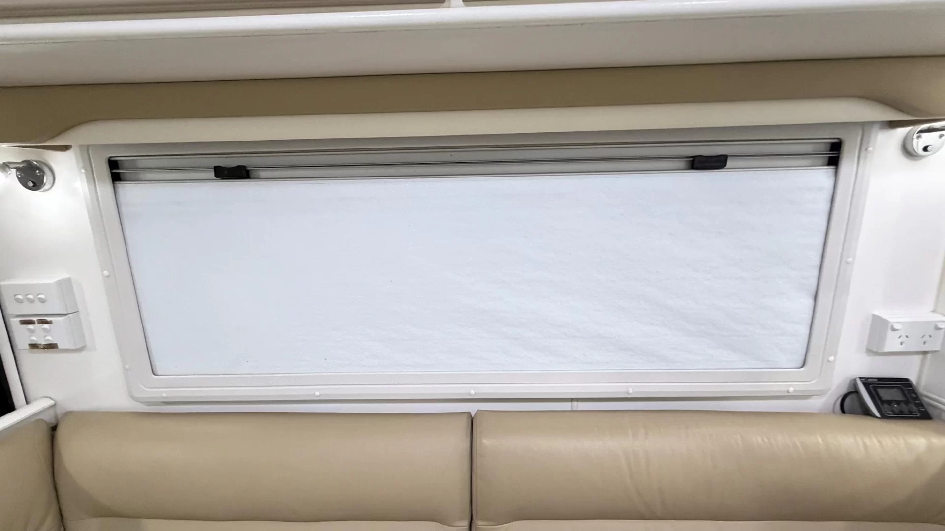 USED 2014 RETREAT MABEL caravan