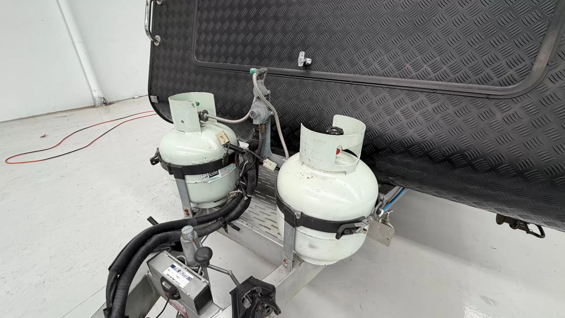 USED 2014 RETREAT MABEL caravan