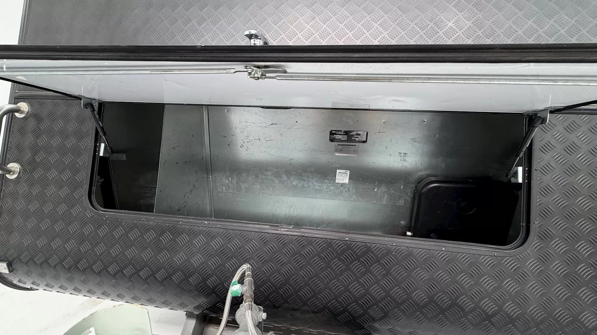 USED 2014 RETREAT MABEL caravan