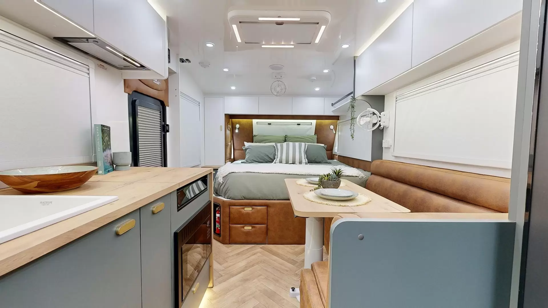 NEW 2026 VACATIONER CARAVANS ROUGH RIDER