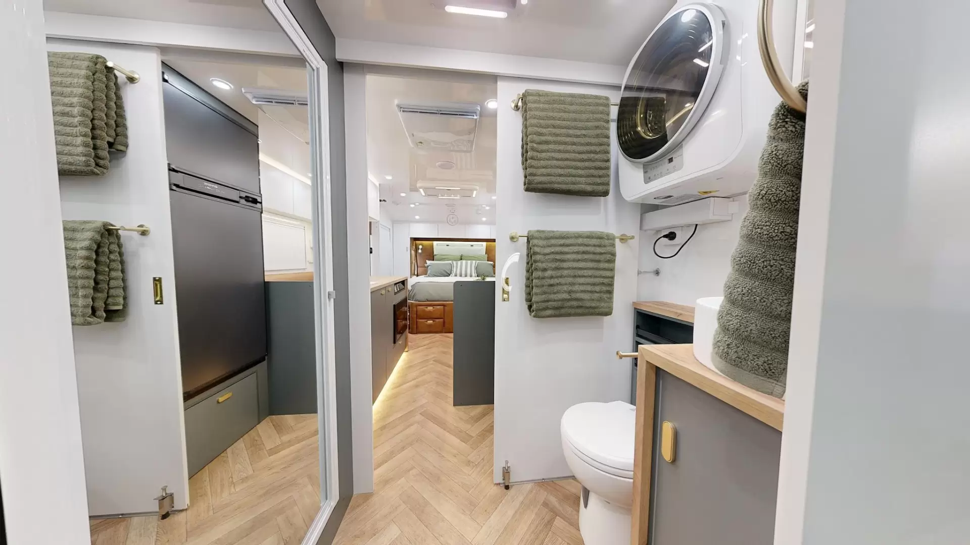 NEW 2026 VACATIONER CARAVANS ROUGH RIDER