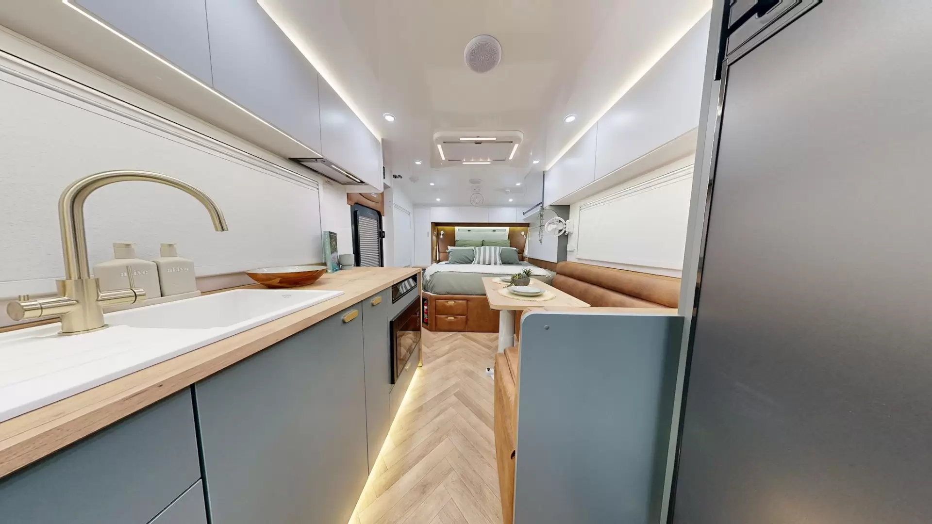 NEW 2026 VACATIONER CARAVANS ROUGH RIDER